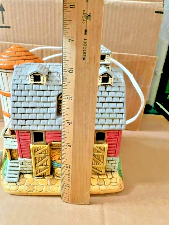 Lefton 1988 Lighted Barn w/ Silo Byron Wood Design Vintage Christmas