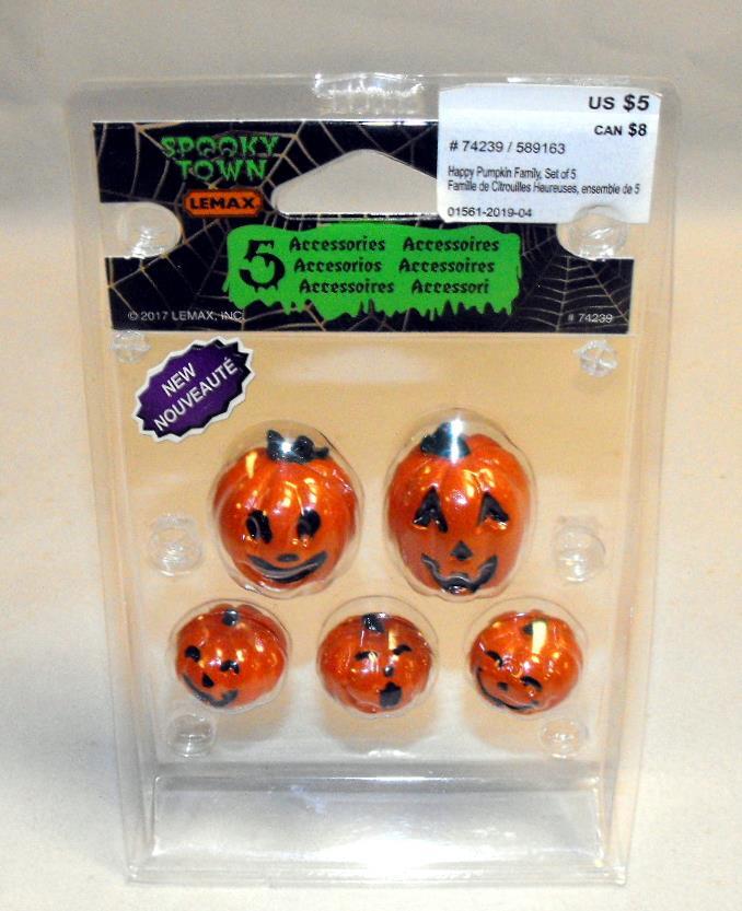 LEMAX SPOOKY TOWN HALLOWEEN VILLAGE SET OF 5 HAPPY PUMPKIN FAMILY