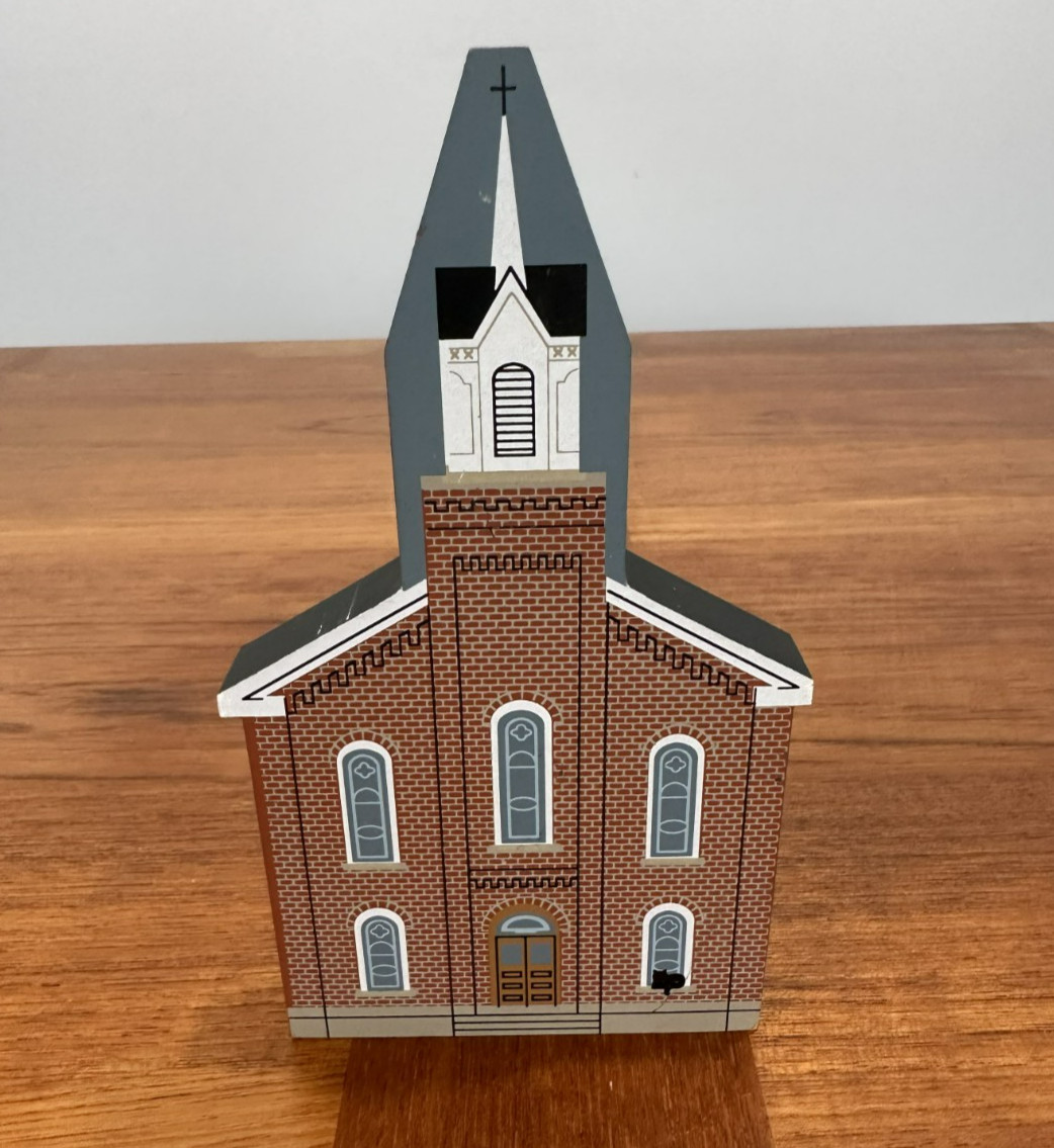 Cat’s Meow Village 1996 Mother’s Day Church CC96 Collectors Club Shelf Sitter
