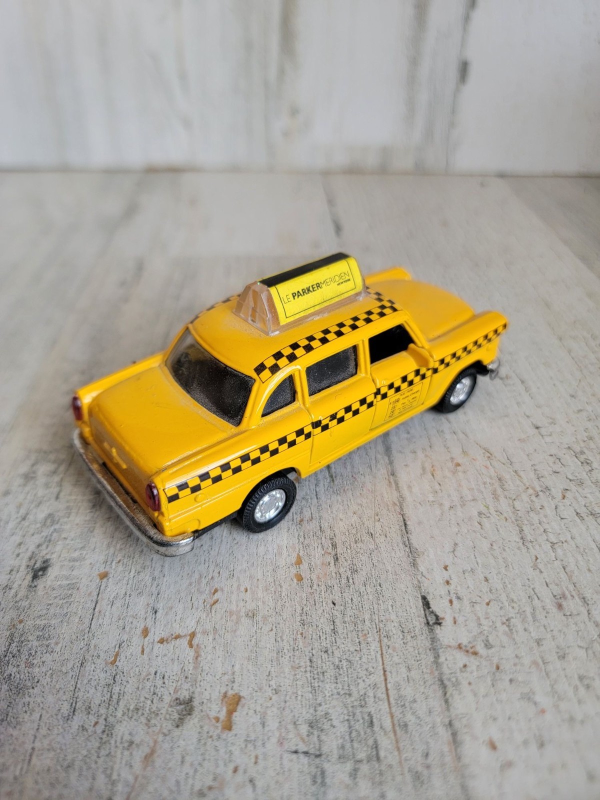 Diecast New York City yellow taxi village accessory prop home decor