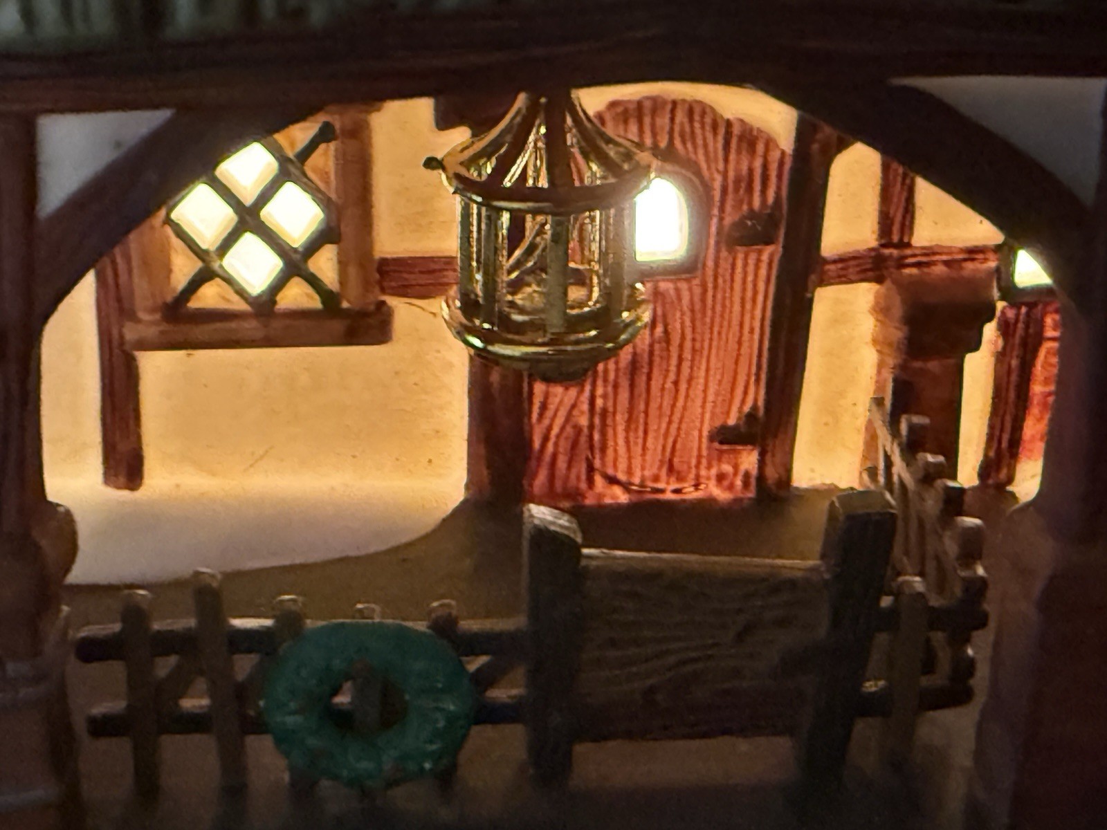 “CROOKED FENCE COTTAGE” Department 56 Dickens Village #5830