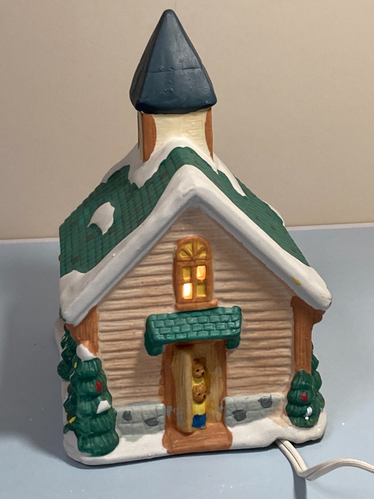 Teddy Bear Lighted Church 5x6x7in VTG 1996 North Pole Express Christmas Village