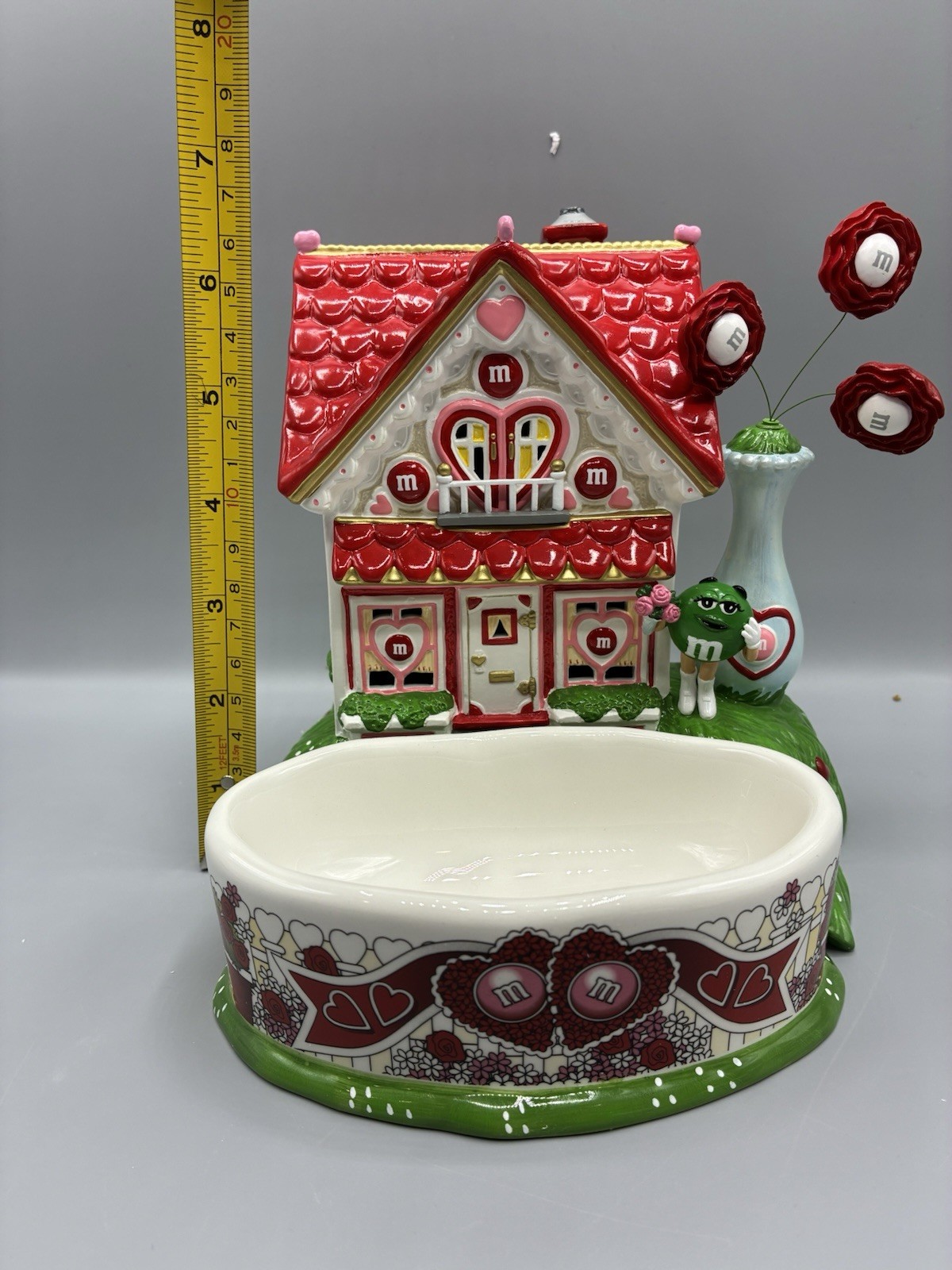 Department 56 M&Ms Be Mine Valentine’s House Lighted Ceramic Candy Dish 2004