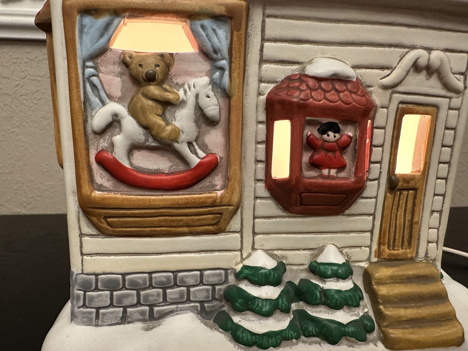 Vintage 1990 LEFTON “TOYMAKER” Light up Christmas Village Store