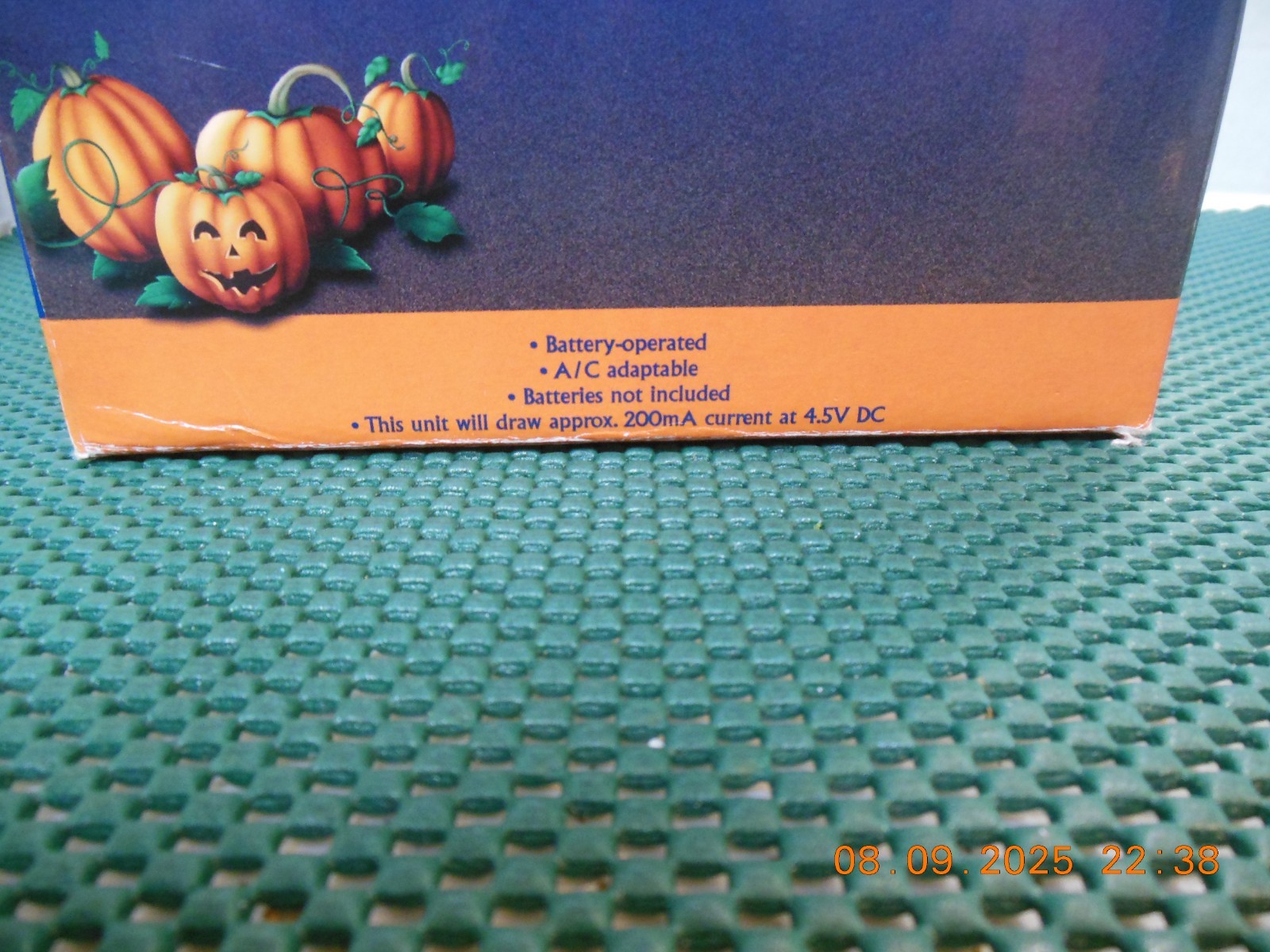 Lemax Spooky Town Pumpkin Hollow – Caged Monster – Great shape