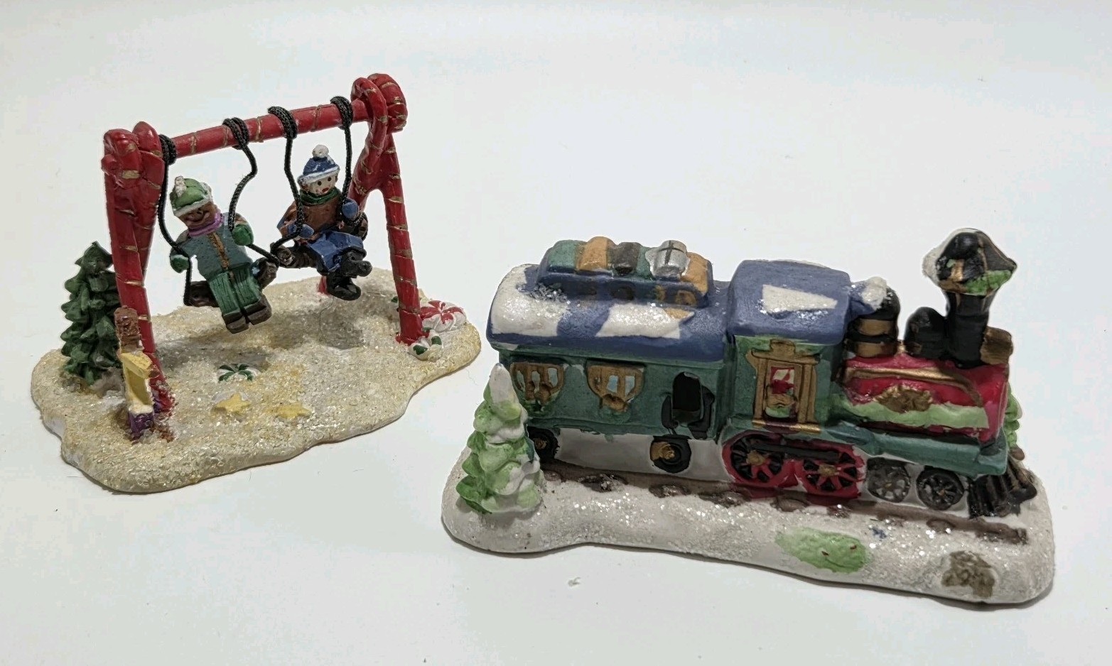 VTG 7 Gingerfrost Lane Gingerbread Figurines Families Ice Skating Caroling Santa