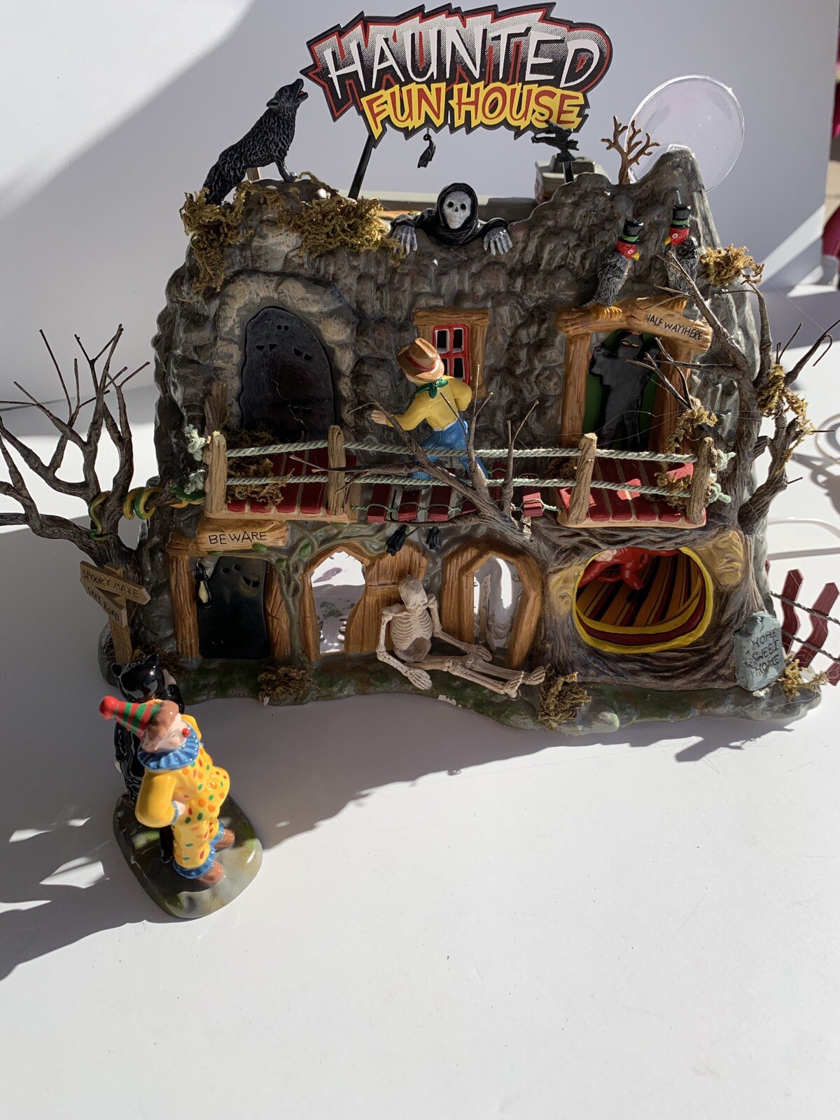 Dept 56 Halloween Haunted Fun House Snow Village 2001 Carnival Animated