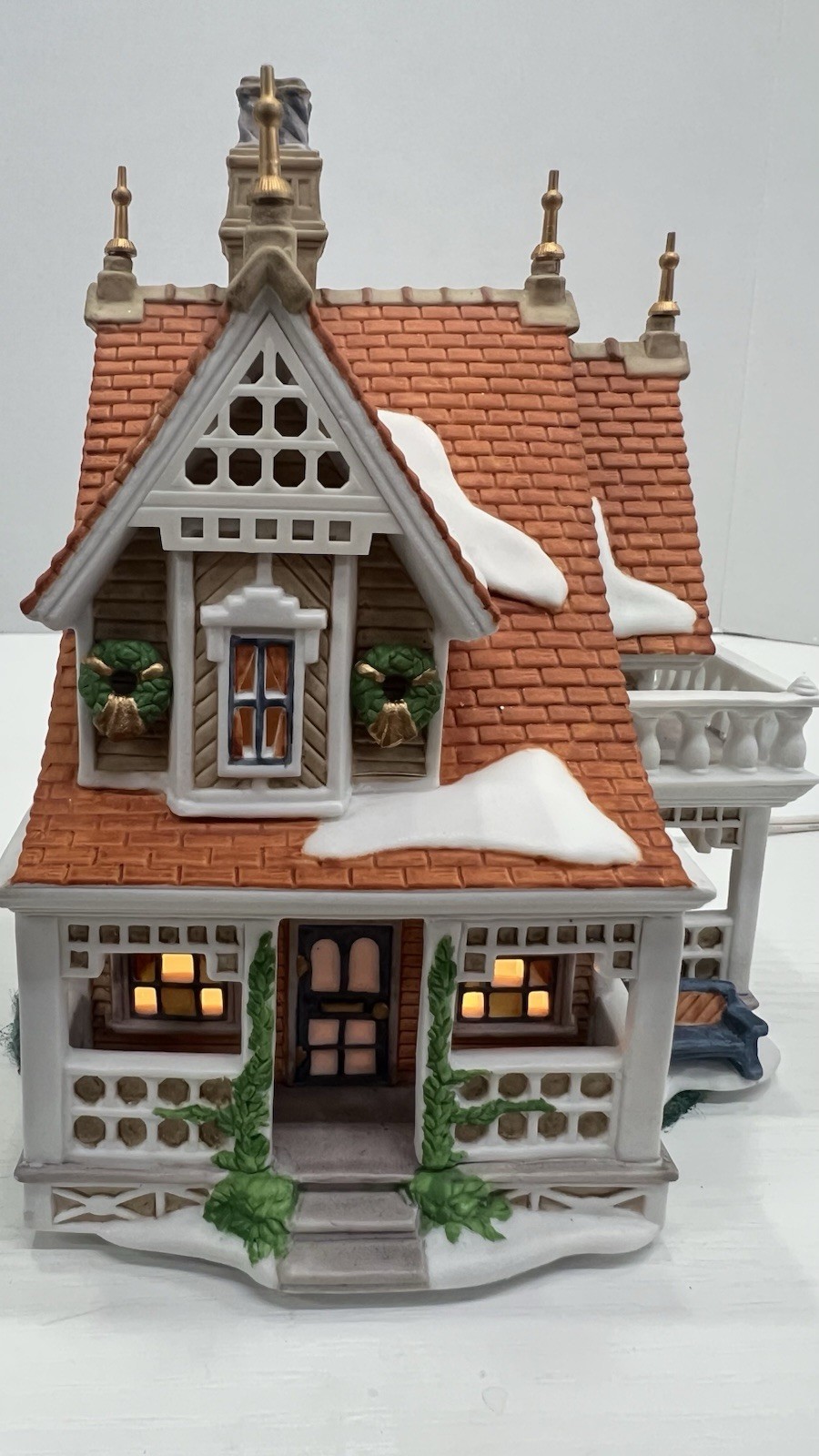 Dept 56 New England Village “Bobwhite Cottage” 56576 Retired 1996 Please Read !