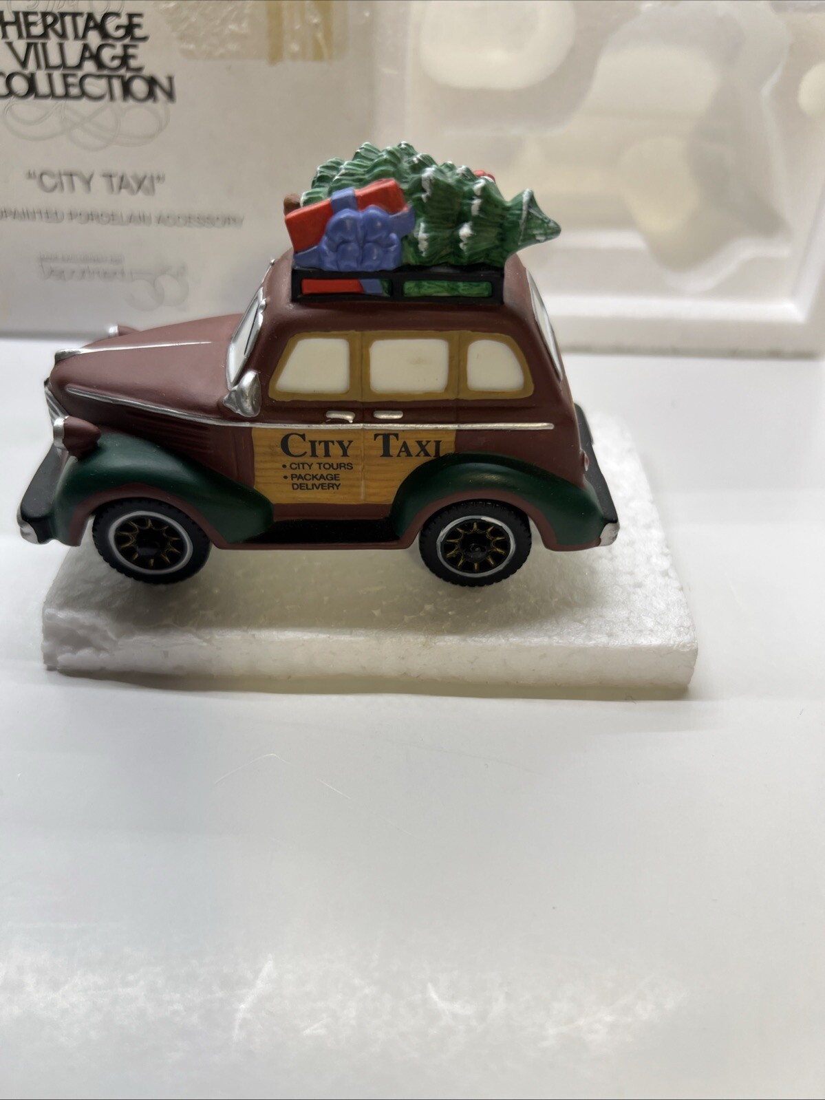 Dept 56 City Taxi Heritage Village Collection #58894 In Box READ Approx 2.5 X 4”
