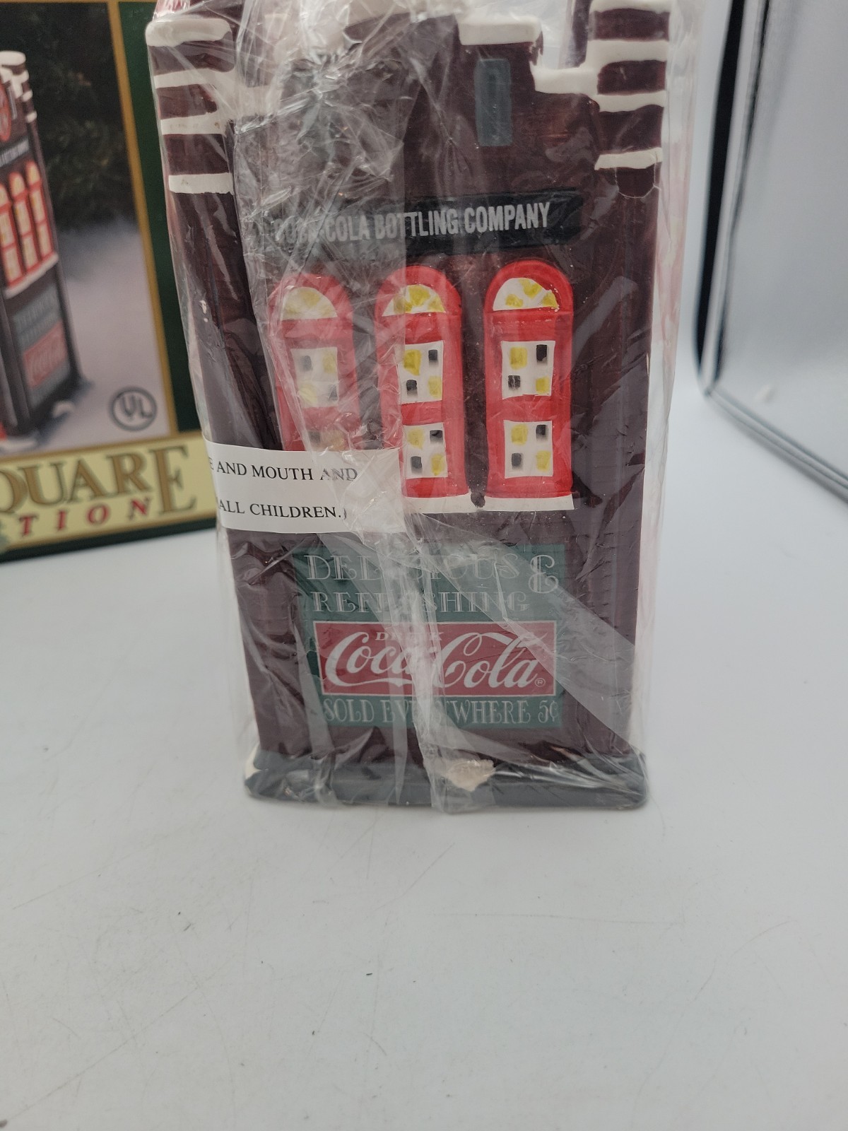Coca-Cola 1995 Town Square Collection Xmas Village Lighted Bottling Company New