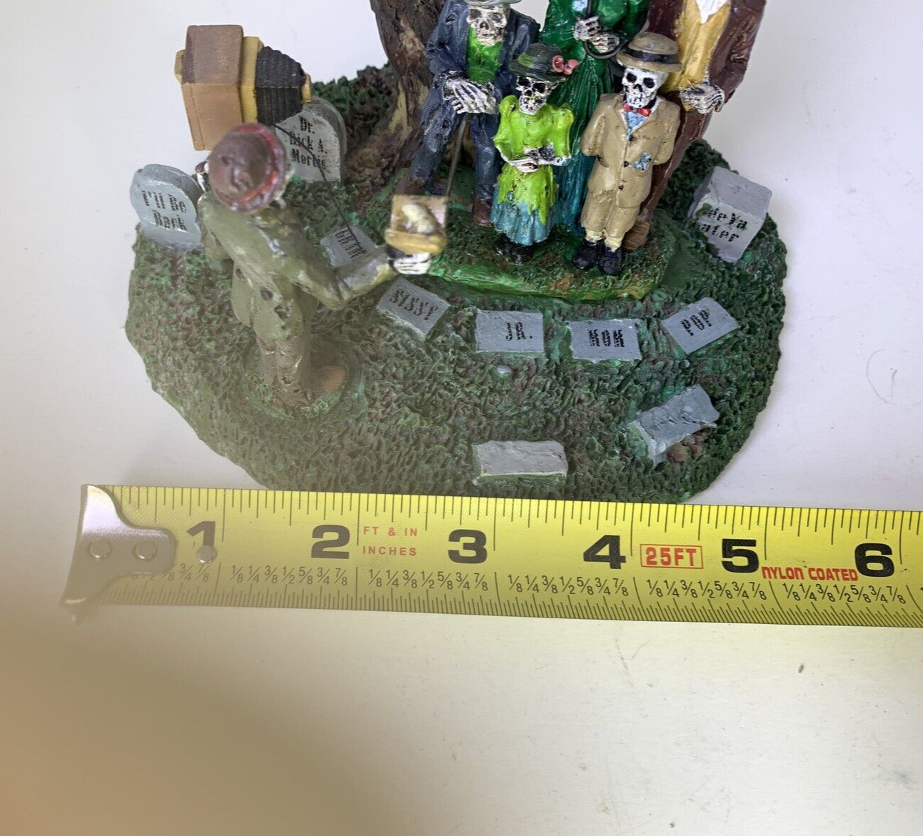 2009 Lemax Funeral Photo Cemetery Spooky Town Collection 93713 Halloween