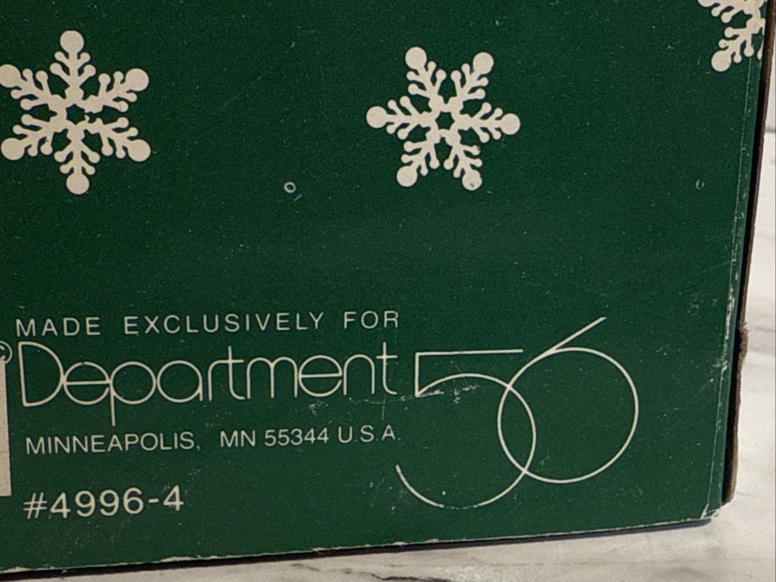 Dept 56 Let it Snow Crystals ~ #49964 ~ Factory Sealed Plastic Snow ~ NEW