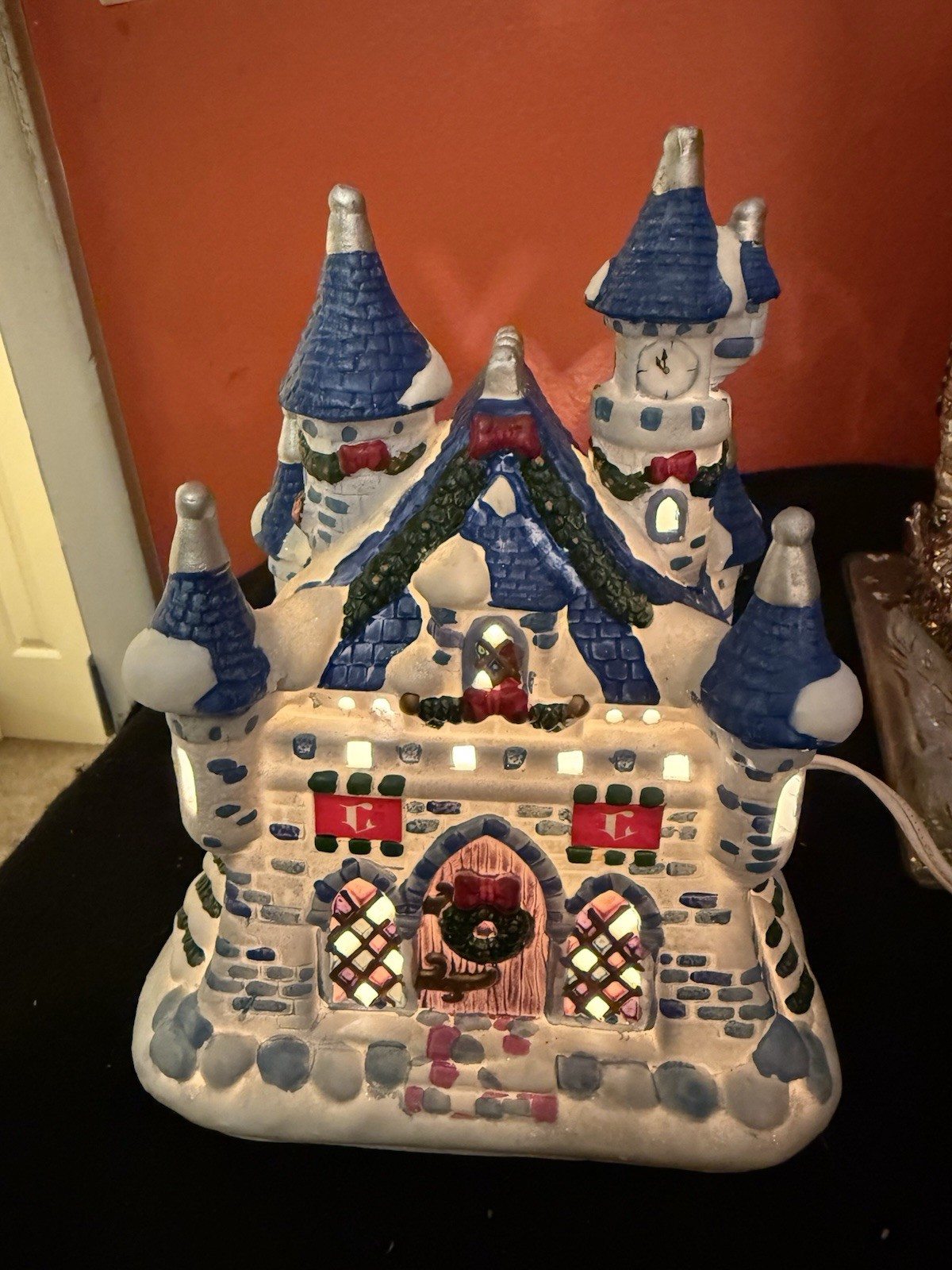 Disney Princess Christmas Village Cinderella Castle Light Up 2005 Brass Key