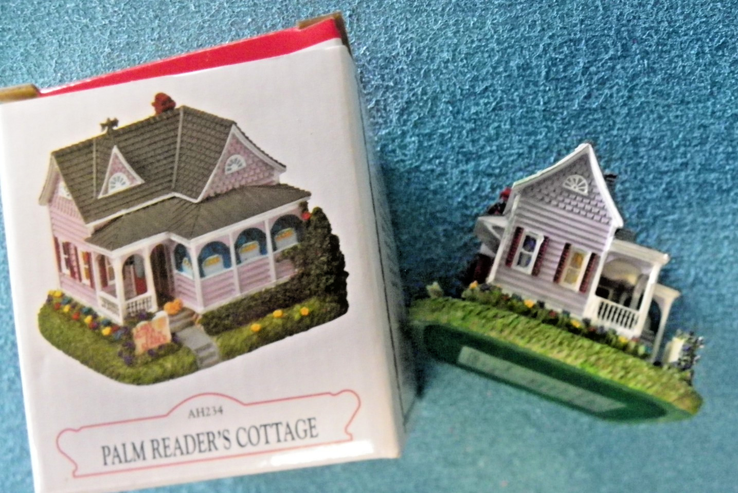 Liberty Falls Village Set w/Free Sinclair Carriage House 2001 Unused in Box