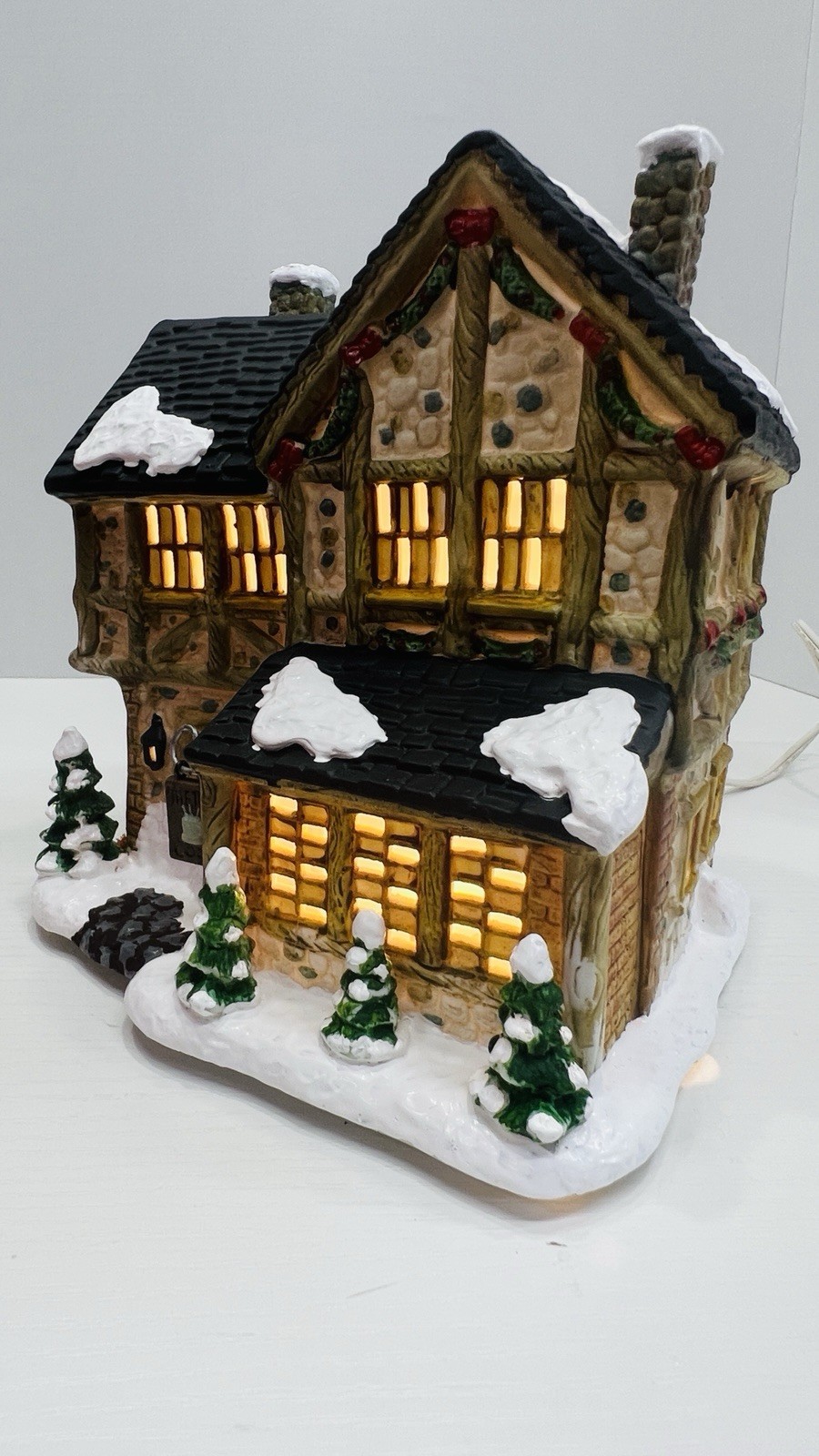 Santa’s Workbench Collection “The Tea Cozy” Victorian Series 2002 Excellent !