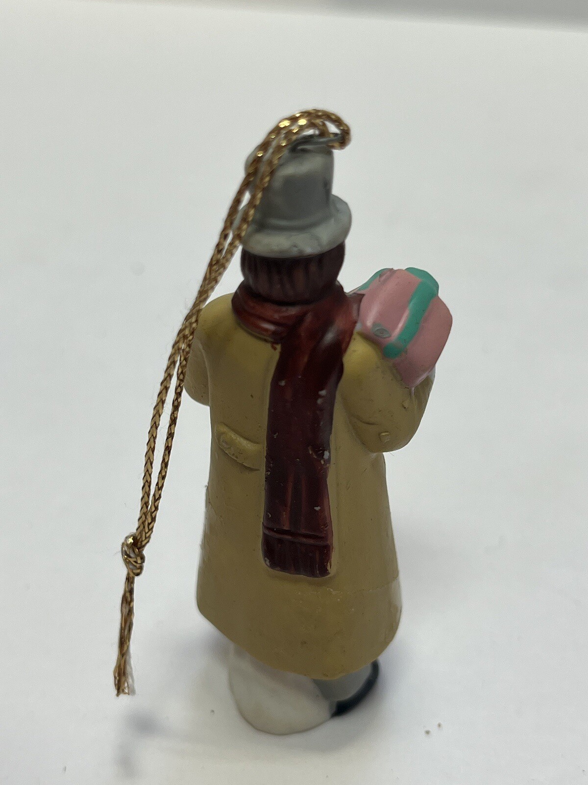 Shoppers Men Women w/ Gifts Presents Christmas Village Kmart 4 Figures Ornaments