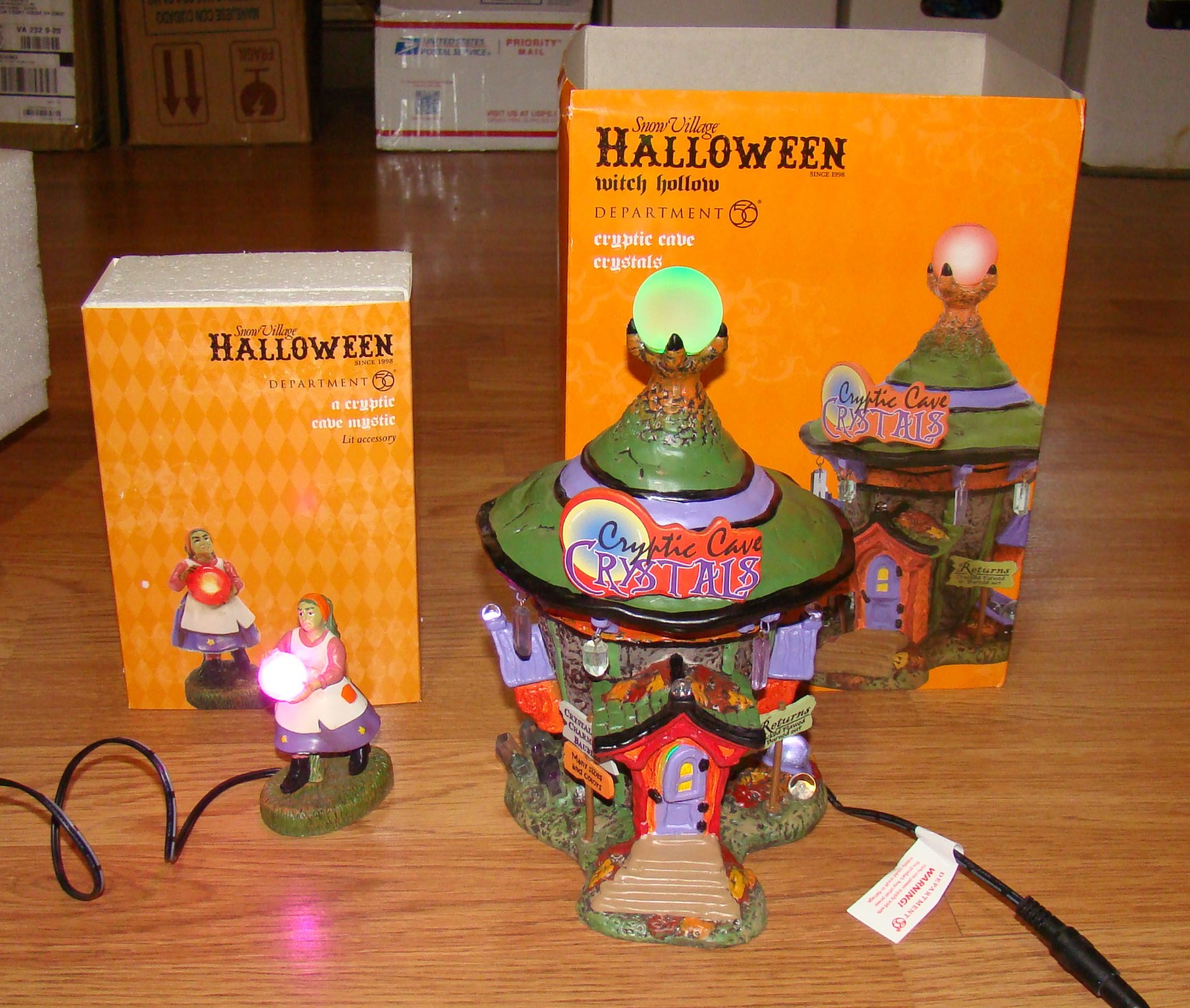 Cryptic Cave Crystals (6007641) Cryptic Cave Mystic (6007648) Halloween Village