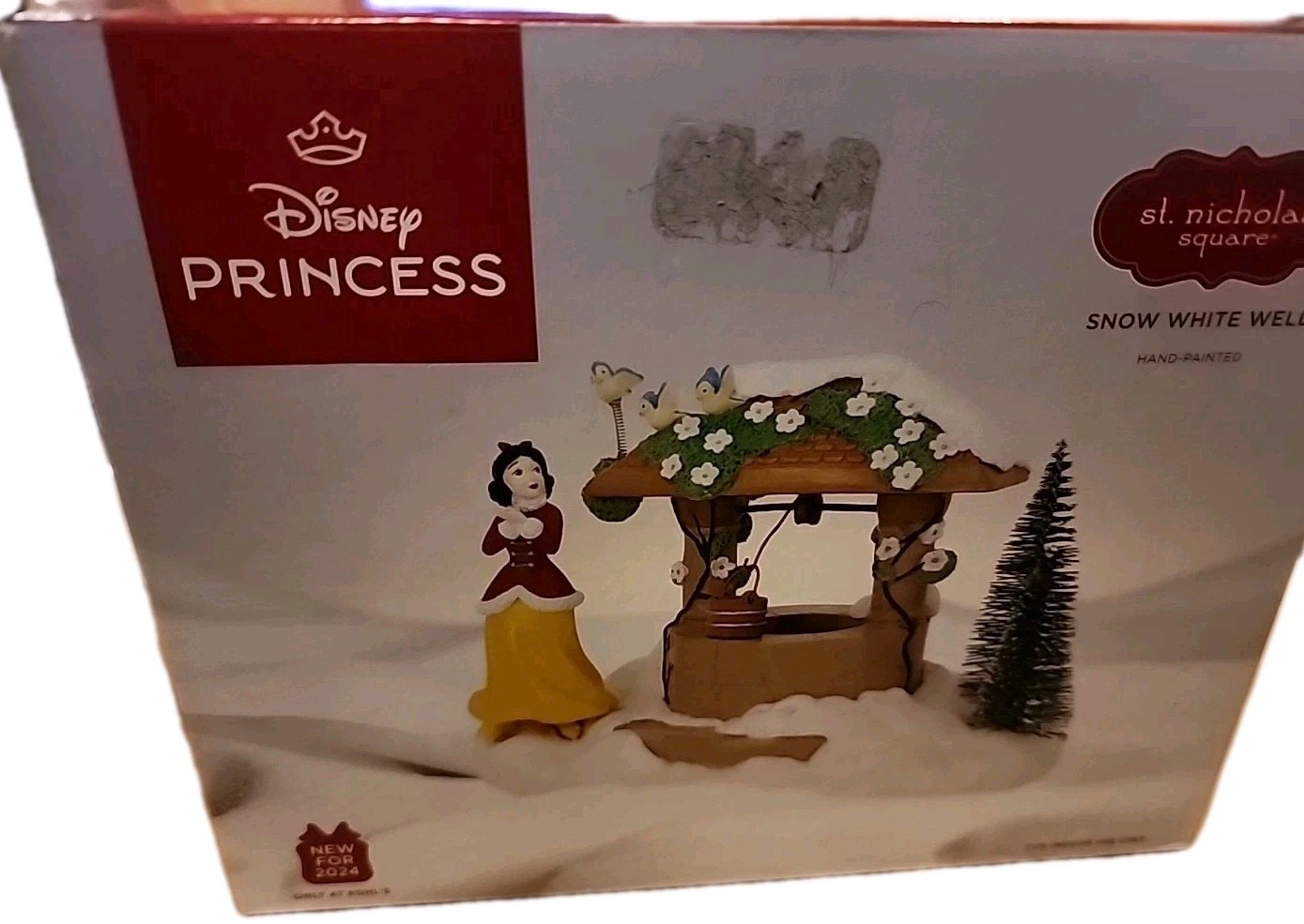 St. Nicholas Square Village Disney Princess Snow White Well Hand-Painted NIB