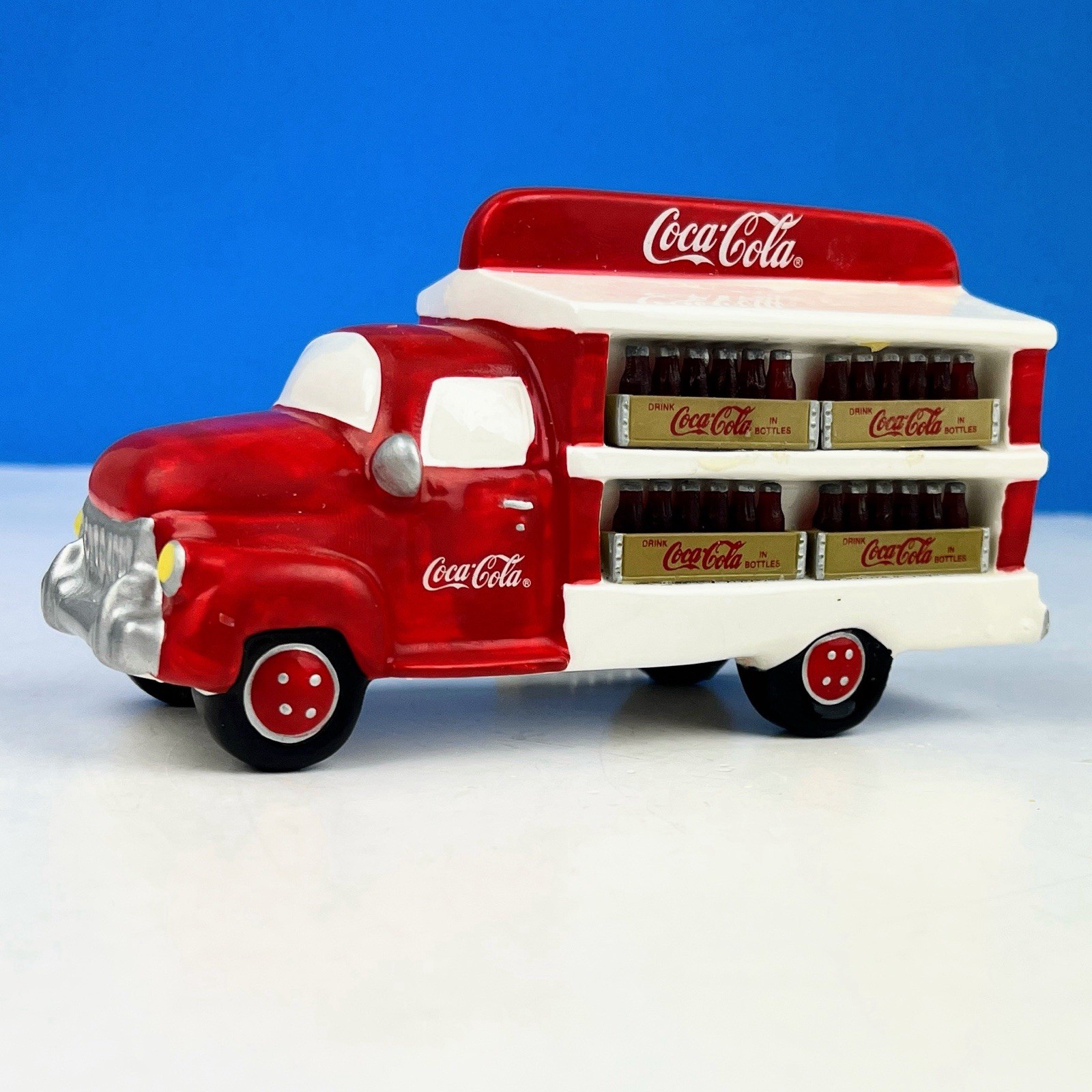 Dept 56 Coca Cola Delivery Truck Original Snow Village Accessory w Box #54798