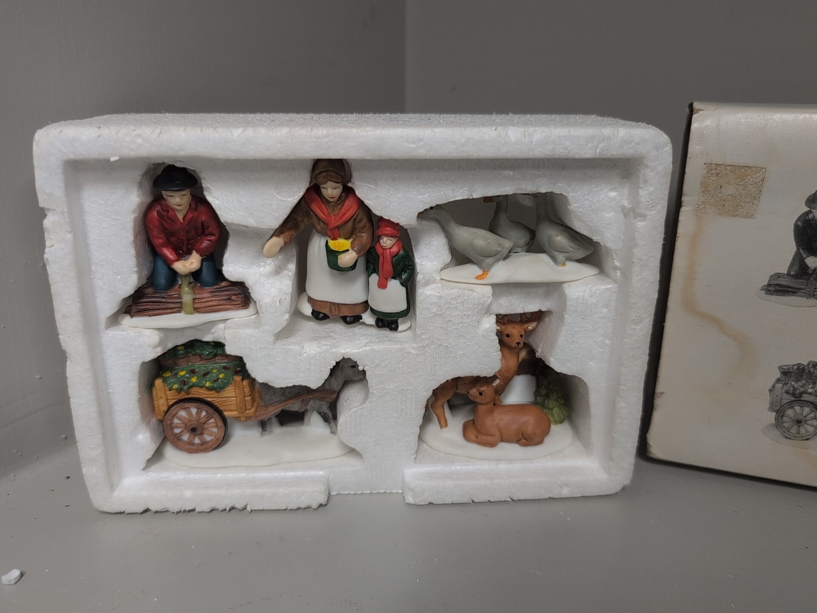 Dept 56, Heritage Village Collection, #5901-3, Farm People & Animals, 5 Set-New