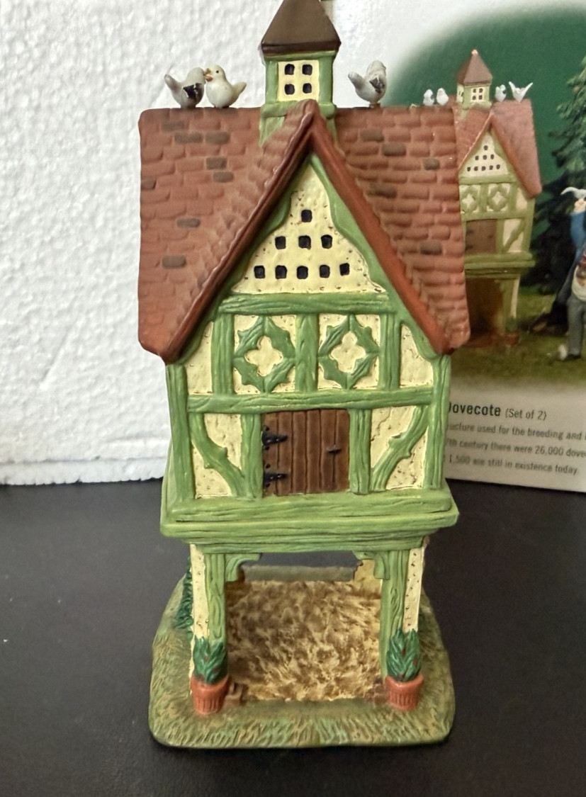 Dept 56 Dickens Village Hedgerow Dovecote Porcelain Accessory #58524 Missing Fig