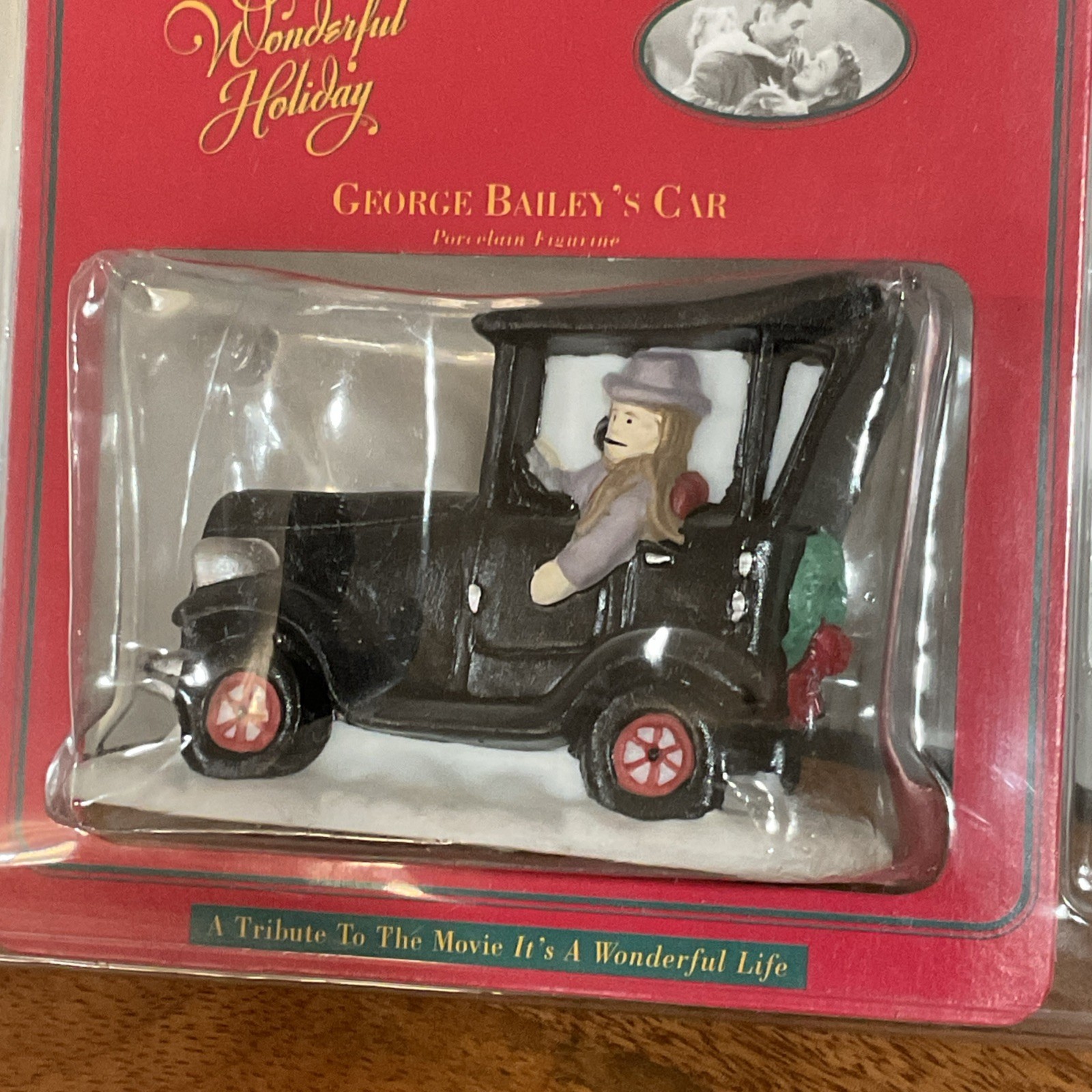 1997 It’s A Wonderful Life George Bailey’s Car Porcelain Figurine New Sealed
