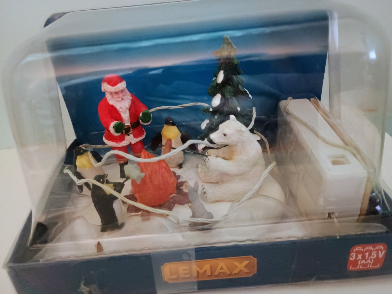 LEMAX – Christmas Village Figurine Rover Takes Over NRFP