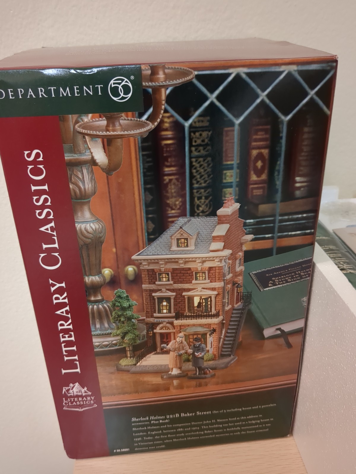 Department 56 – Sherlock Holmes 221B Baker Street (58601) Literay Classics