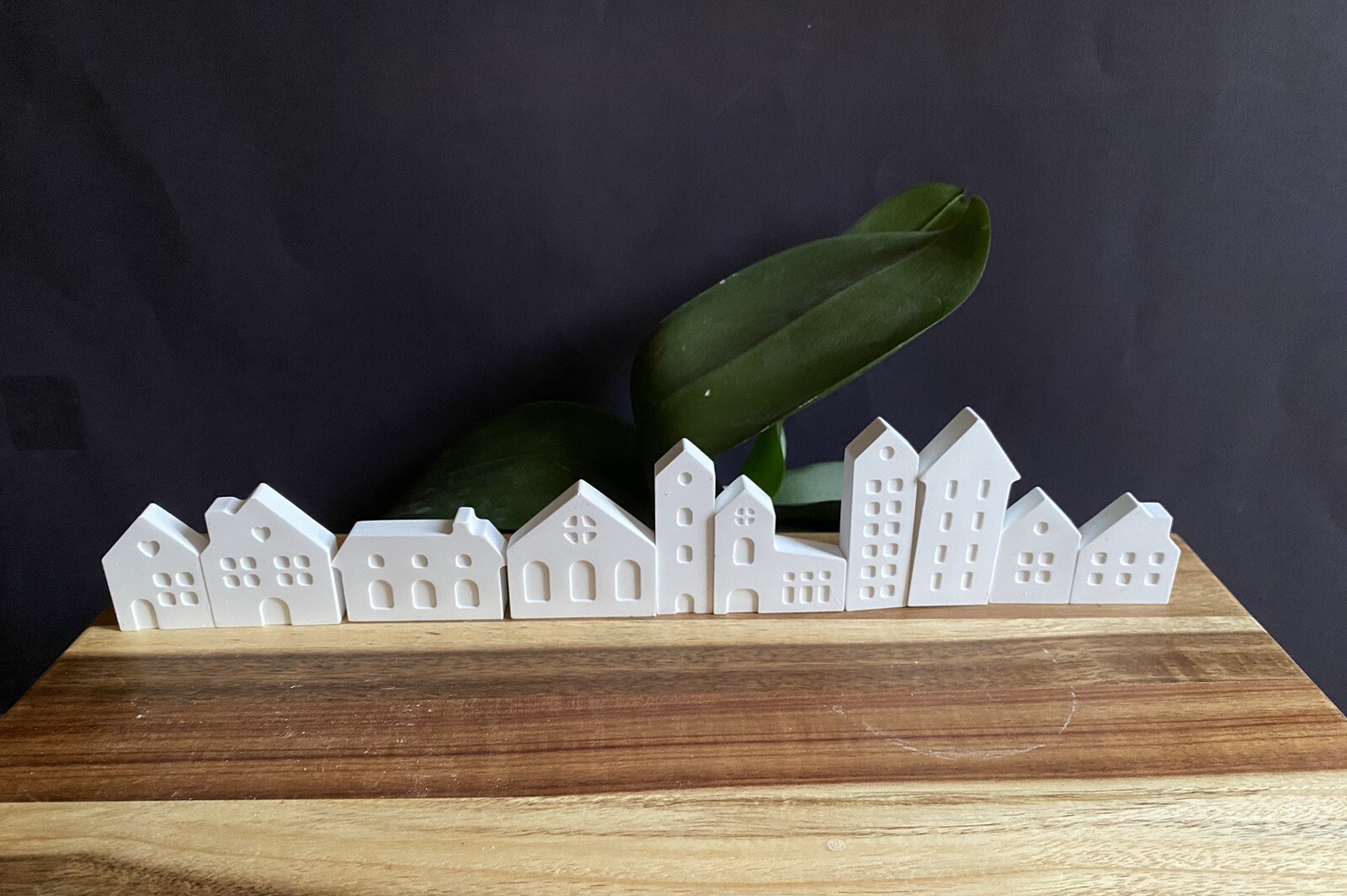 MICRO 10 Matte White Village Houses Miniature Decoration Unglazed Plaster Resin