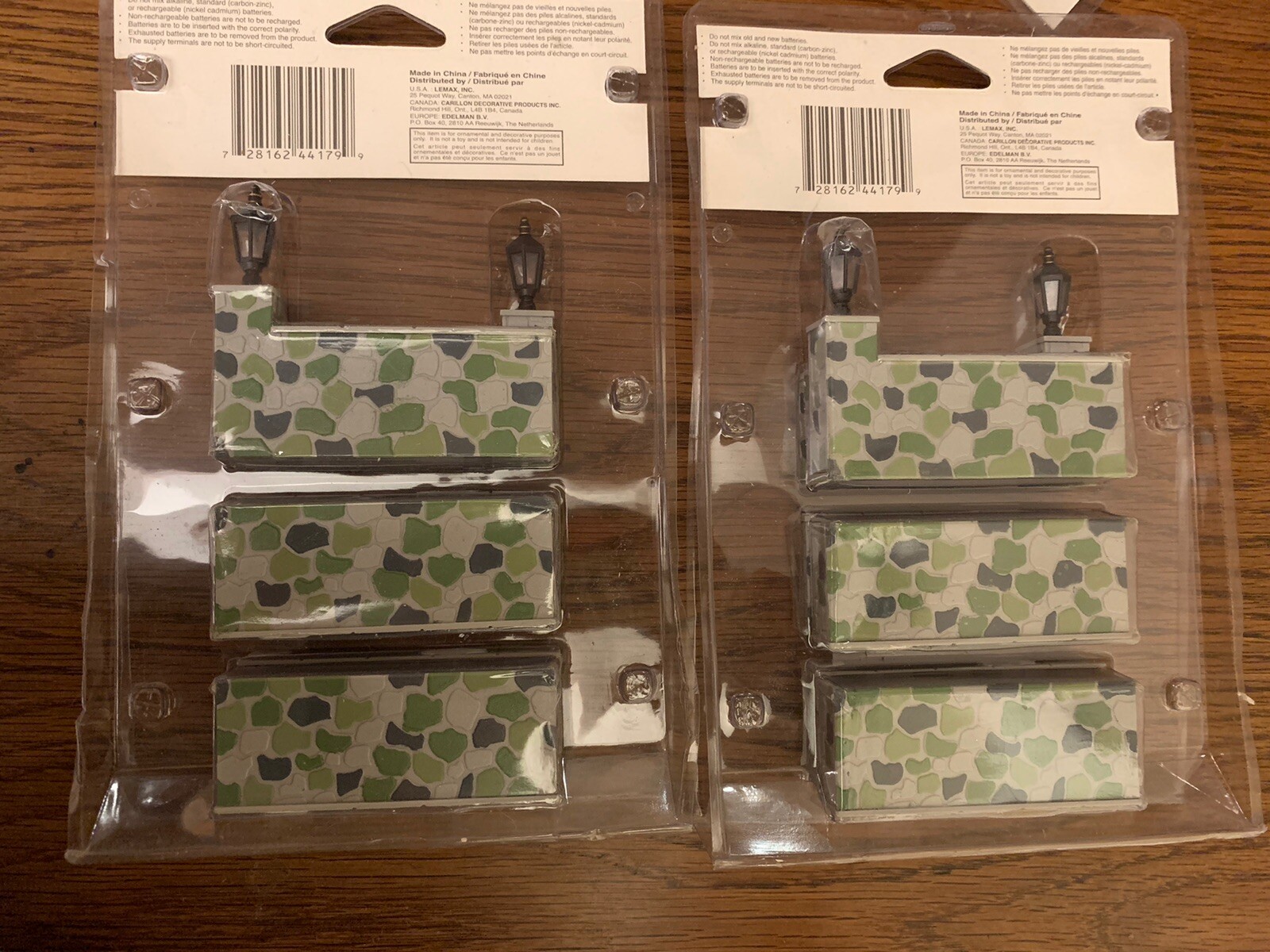 LEMAX Village Collection LOT Stone Walls, Lamps, Figurines 22 Pieces NIB 2003-04
