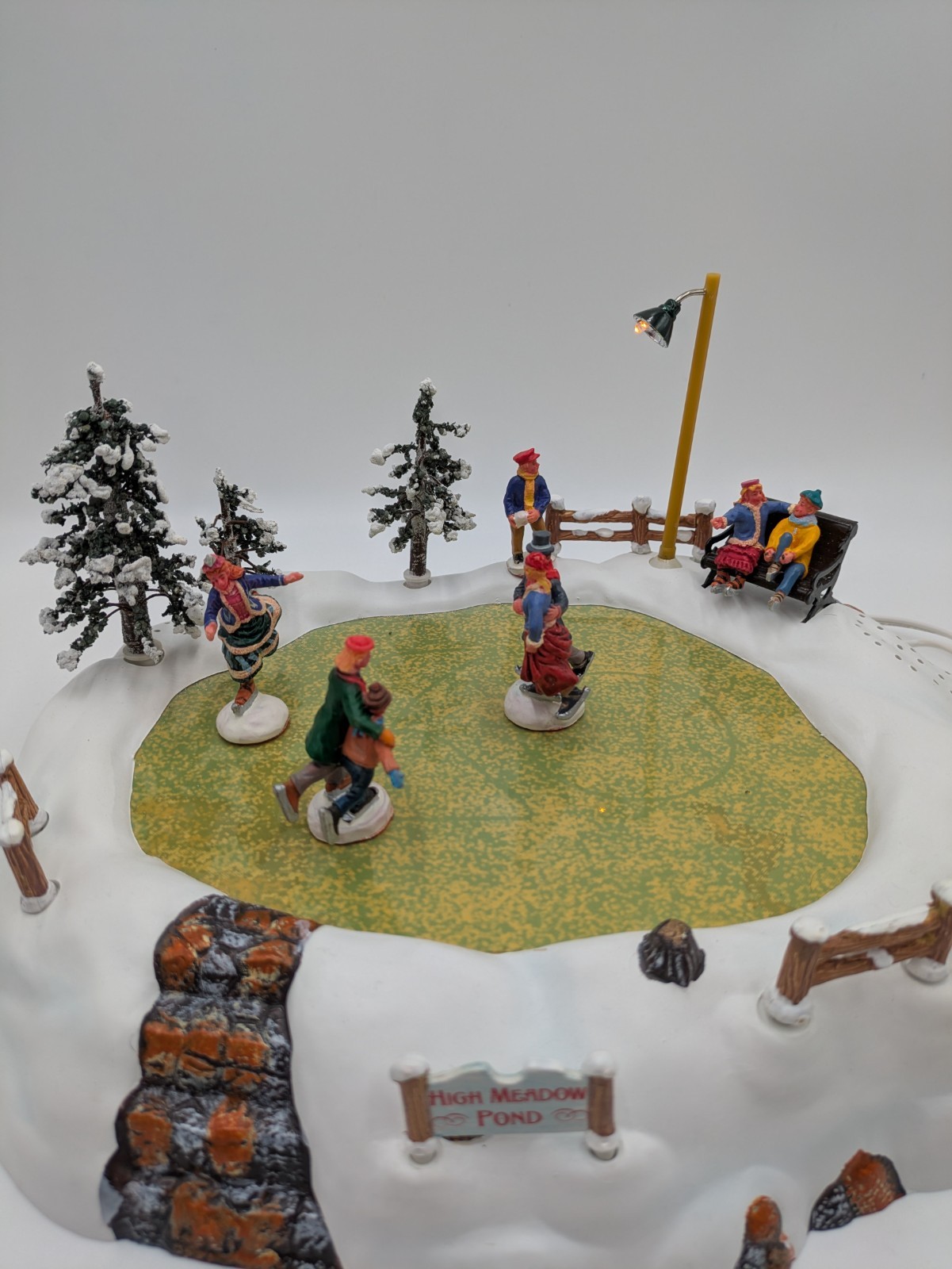 LEMAX High Meadow Skating Pond Animated Christmas Village Table Accent Holiday