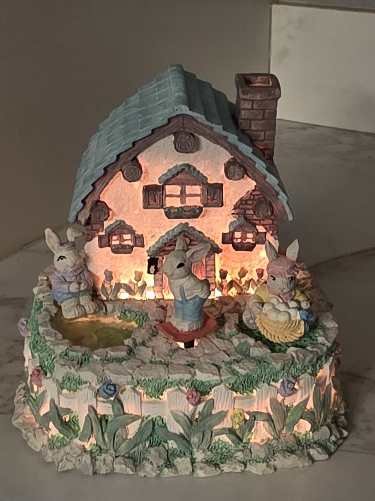 VTG Lighted/Animated Cottage Music box Animated bunny gather eggs cord Easter