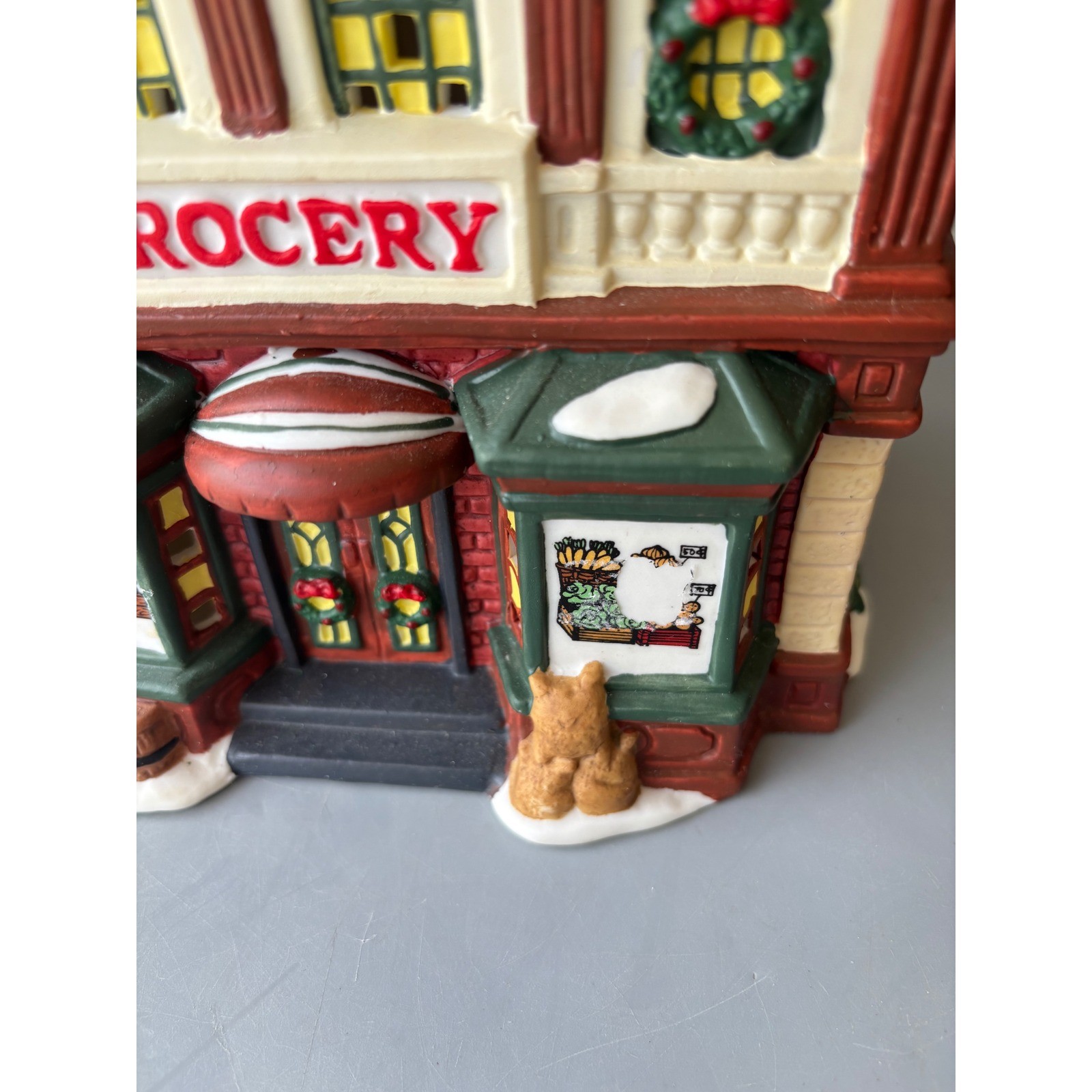 Vtg Heartland Valley Christmas Village Ceramic Grocery Store Lighted Decor