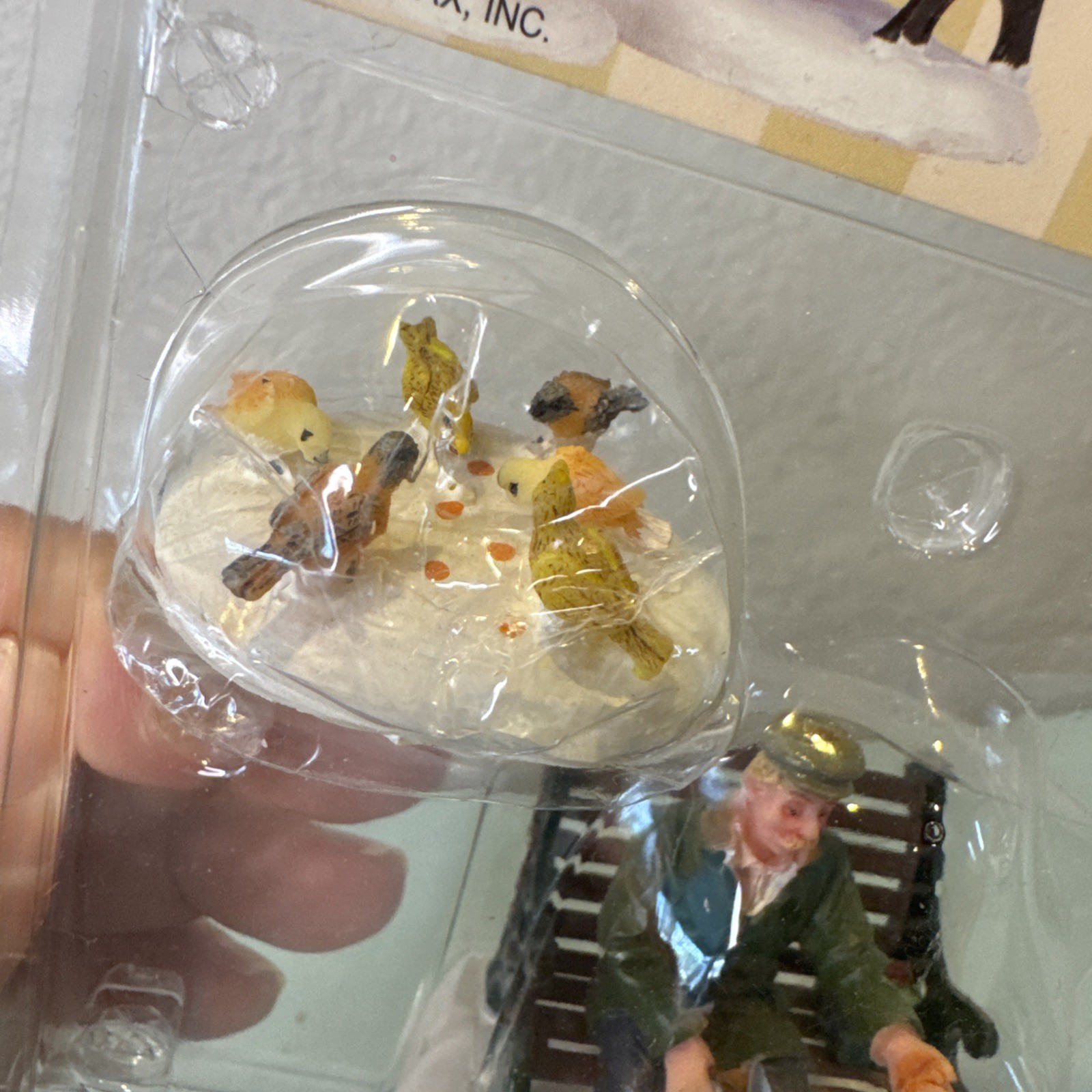 LEMAX Feeding Pigeons Set Of 2 Figurines #42905 Christmas Village – In Packaging