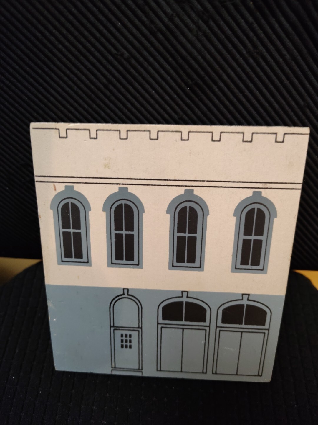The Cats Meow 1987 Amish Oak Furniture Dixie Shoe Company Wooden Village