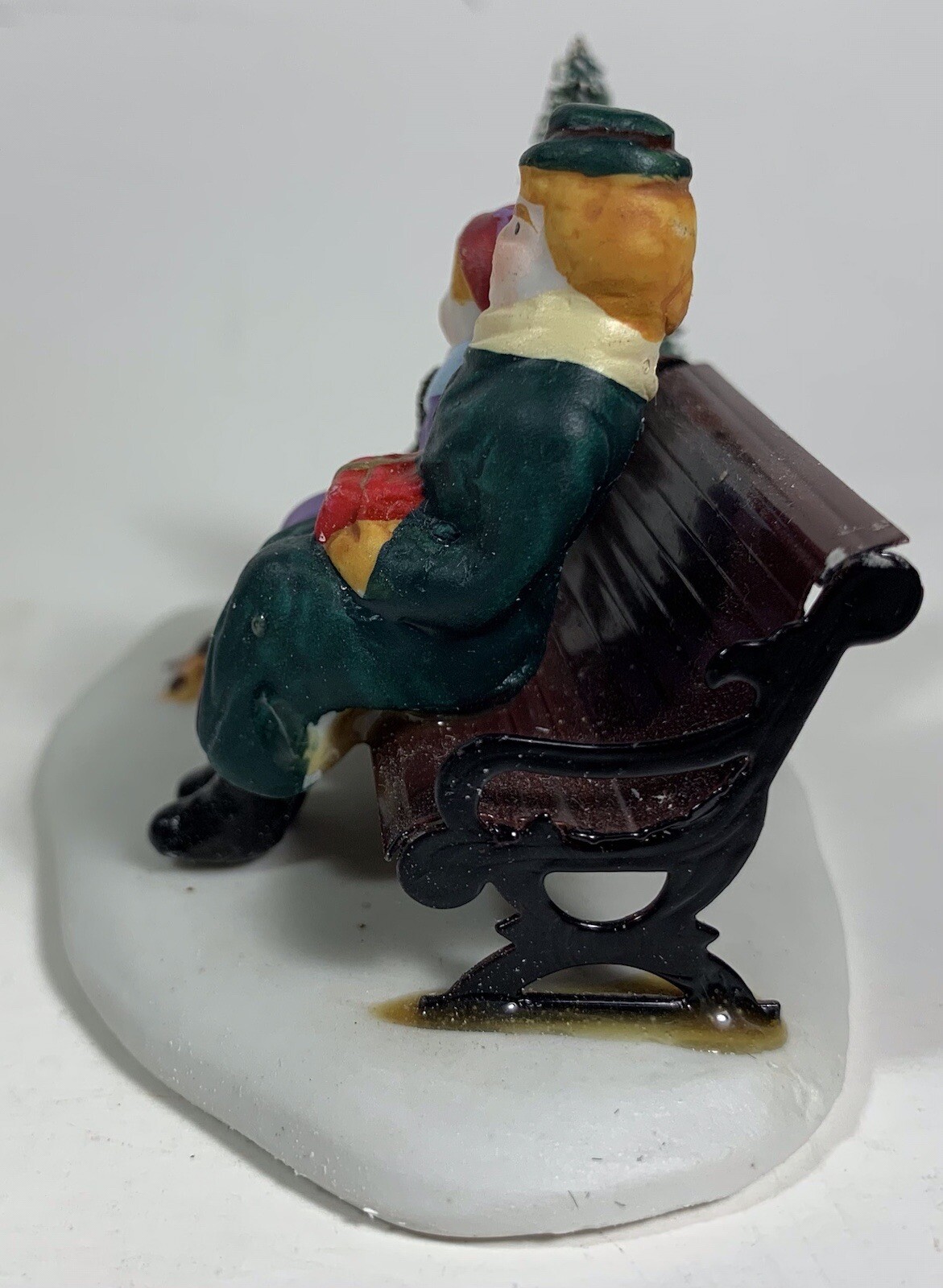 Park Bench People Dog Christmas Tree Scene Village Figurine 1995