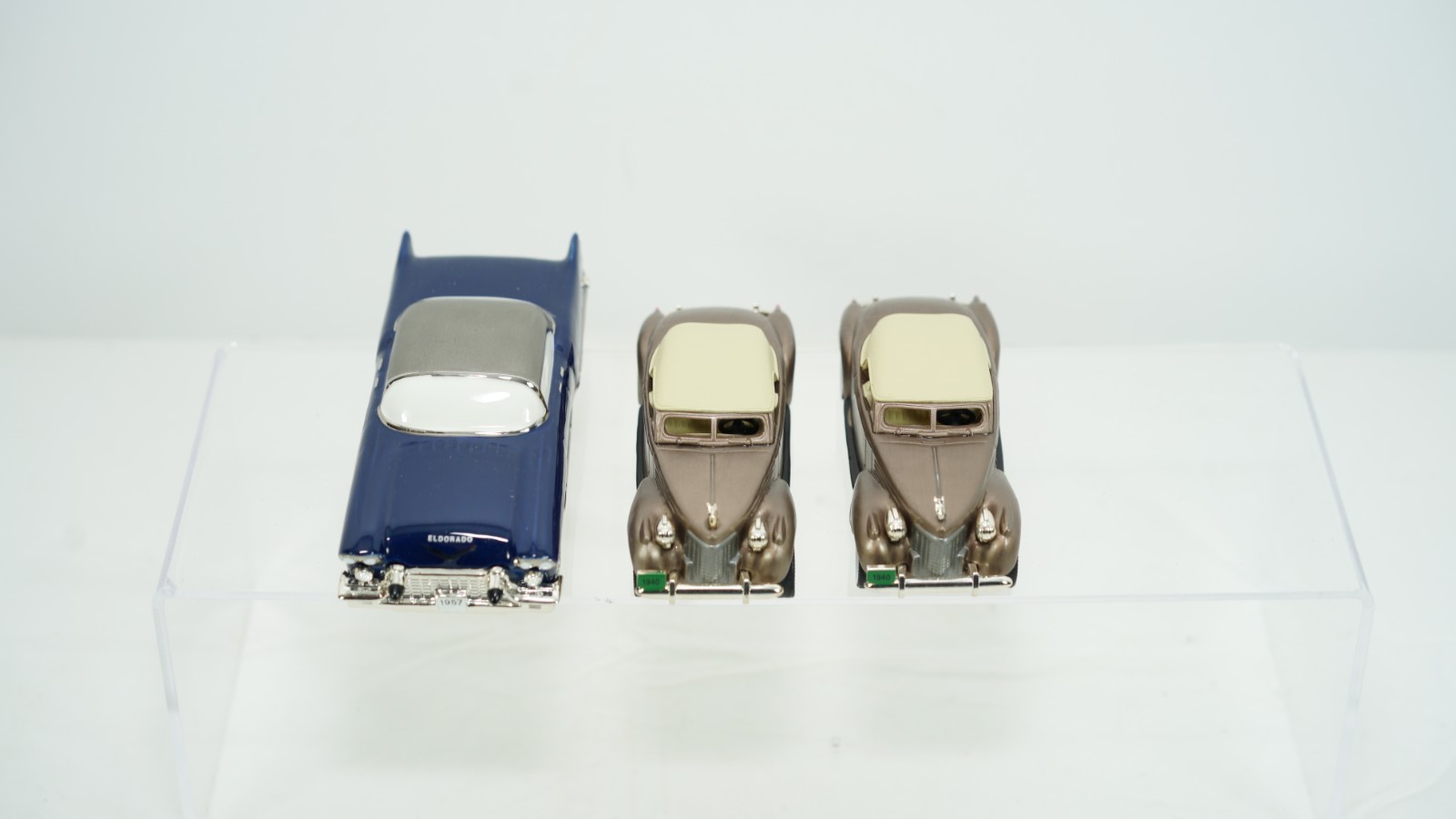 Department 56 Classic Vintage Cars 1957 Cadillac Eldorado & 1940 V16 Coupe S13