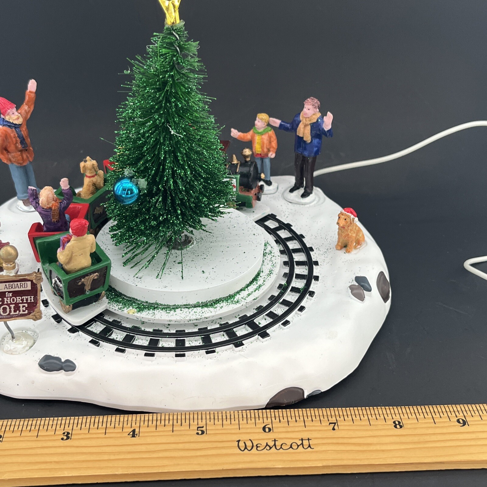 LEMAX Santa’s Kiddie Train, Battery Operated (4.5V) READ #34631 Working 2013