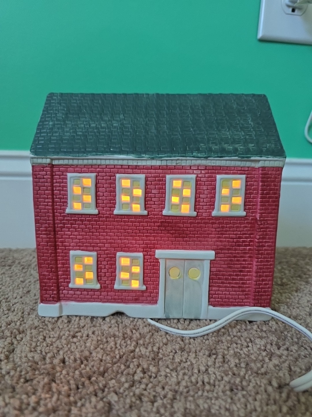 Coca-Cola Town Square Collection 1995 Vintage Waltons 5 & 10 Illuminated Retired