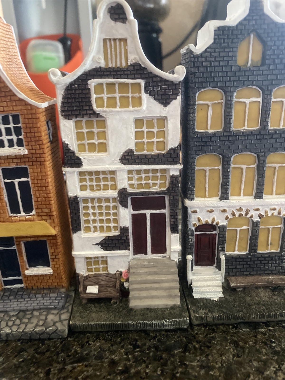 K’s Collection Ceramic 6 Christmas houses