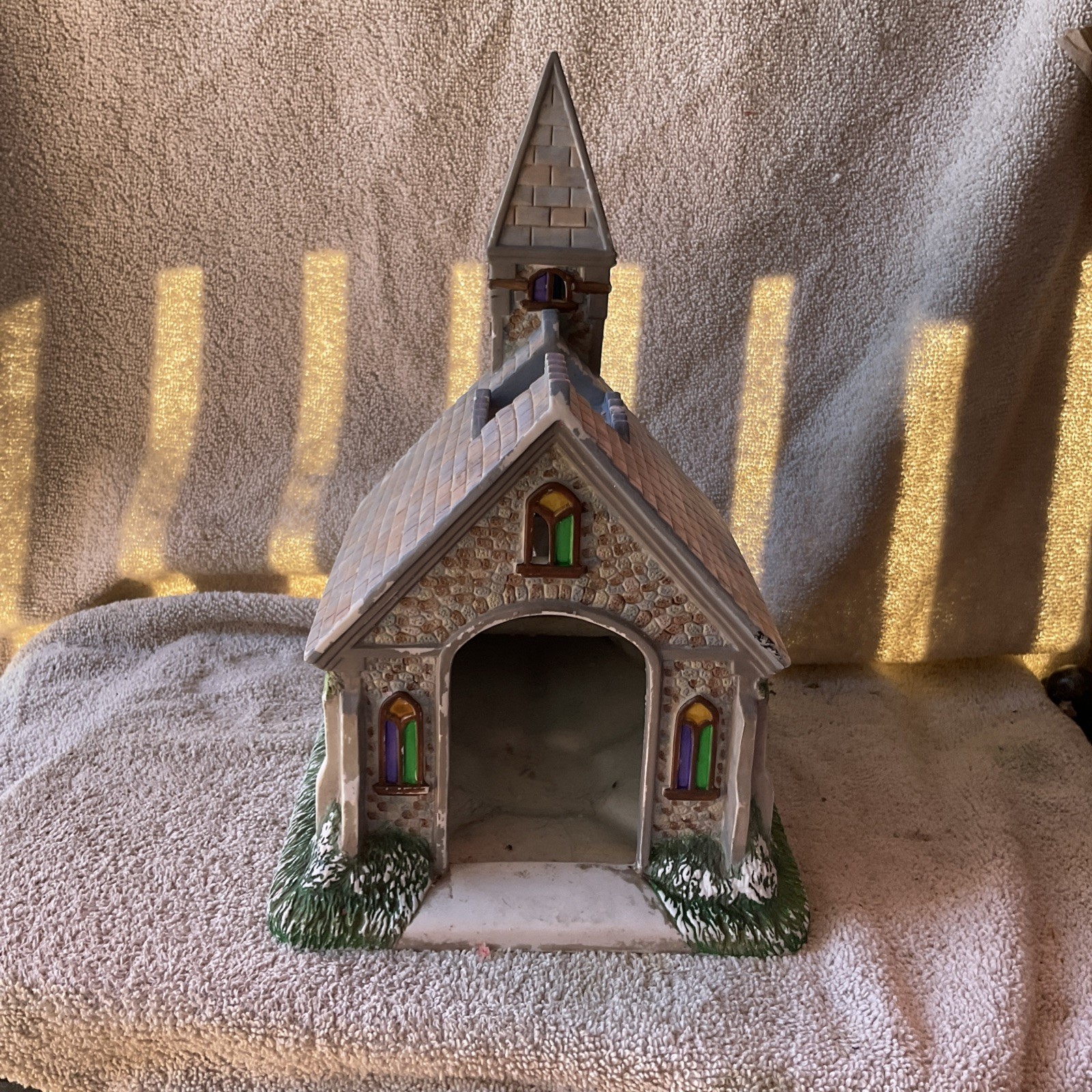 Partylite Exclusive Olde World Village #2 Victorian Church, Tea Light House (636