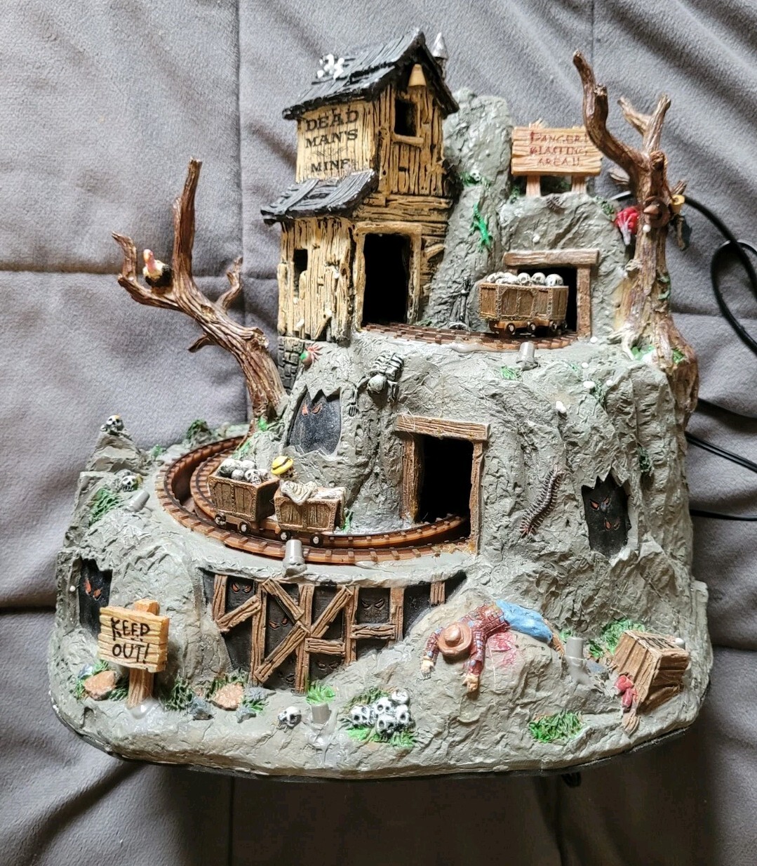 2006 Lemax Dead Man’s Mine Spooky Town Halloween Village Retired w/Box Adapter