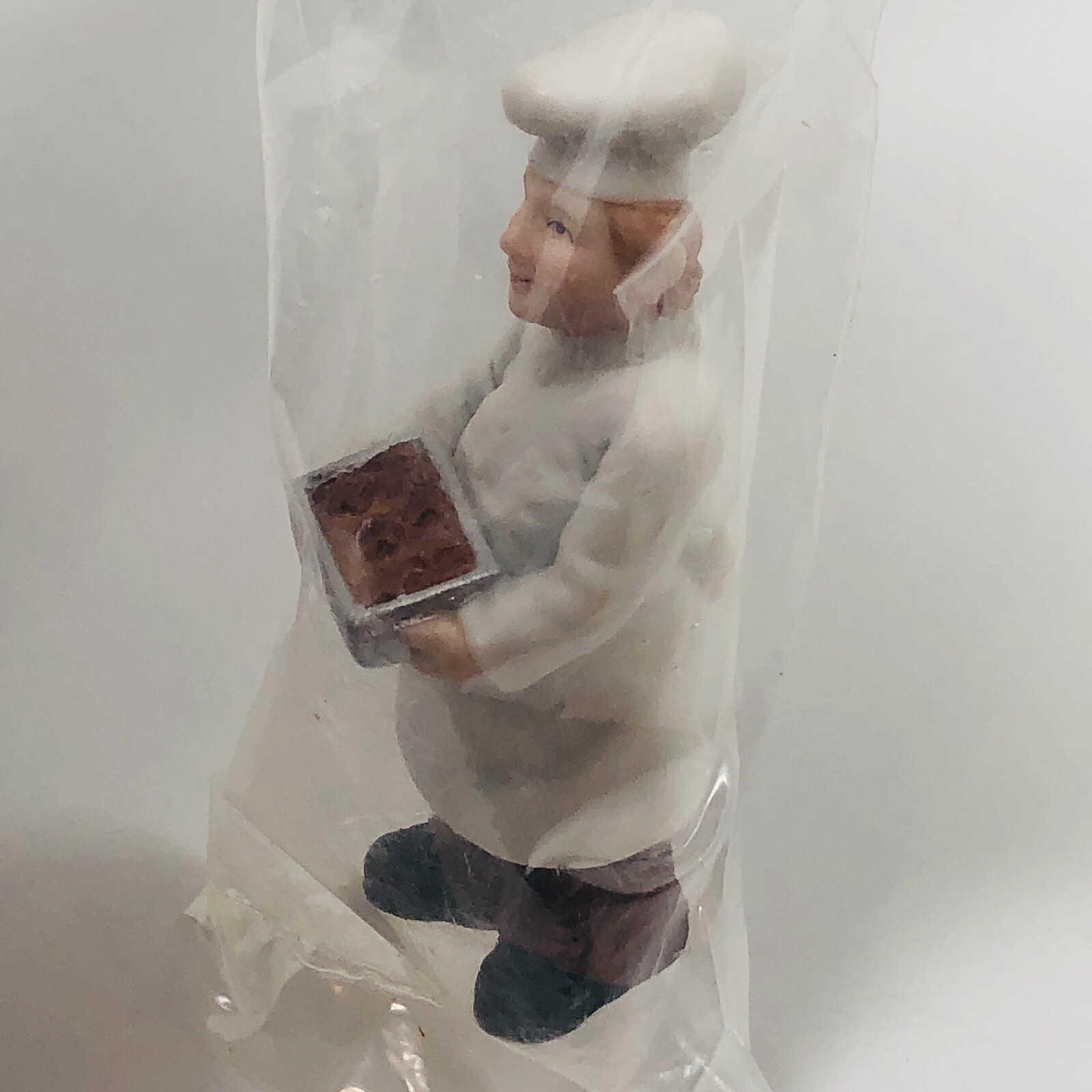 Lefton Colonial Christmas Village Figure Baker Jacque LeRousse 00967 2.75in 1993