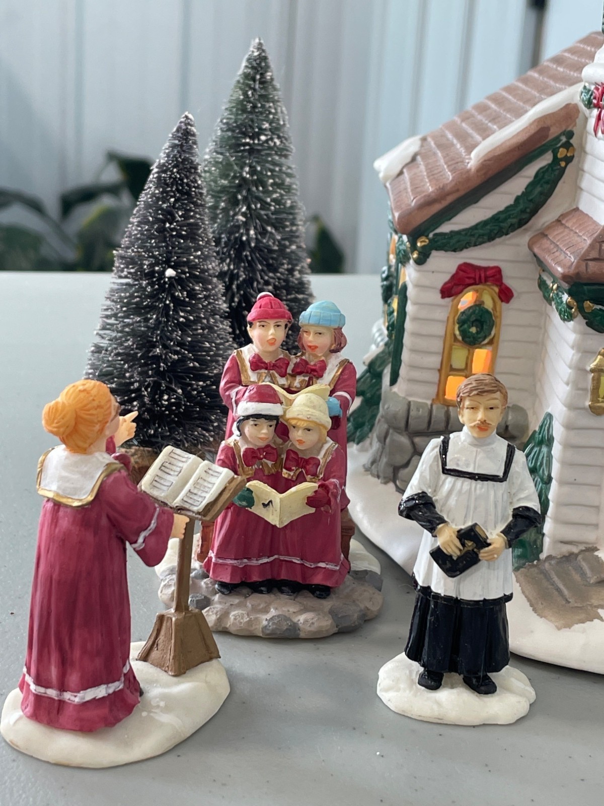 Snowflake Falls Lighted Church Set Christmas Holiday Village 8 Piece Figurines