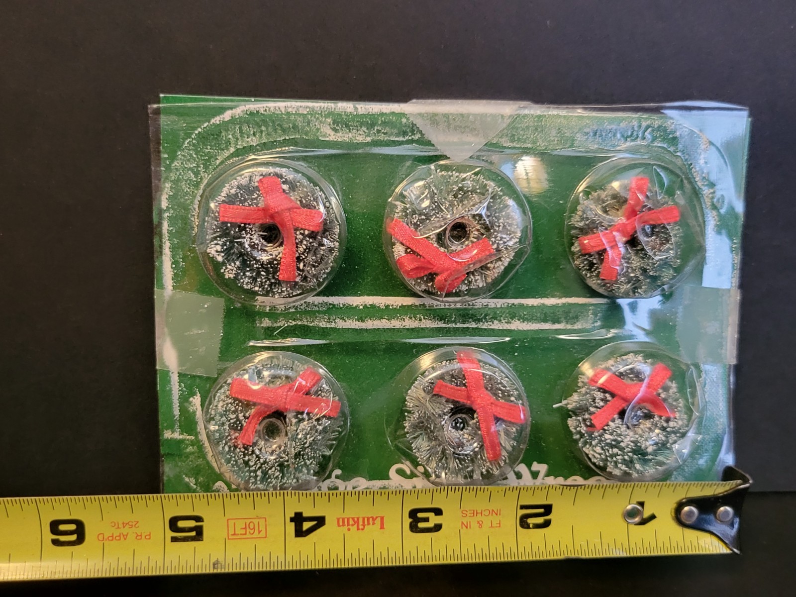 Dept 56 Christmas Village Town 6 Pack Sisal Wreaths With Red Bow 54194