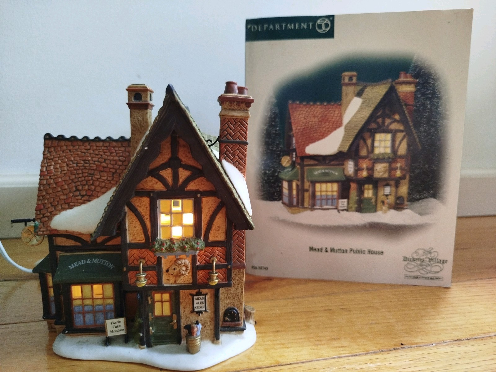Department 56 Dickens’ Village “Mead & Mutton Public House” 56.58749 Ret 2008