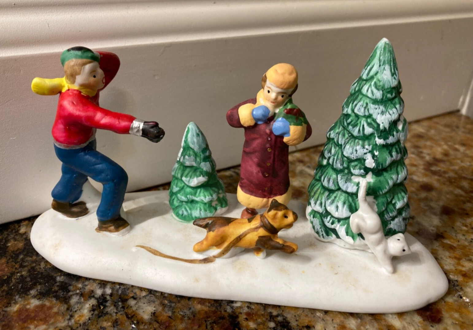 Lemax “Rover’s Loose” Christmas Village 1998 *No Box