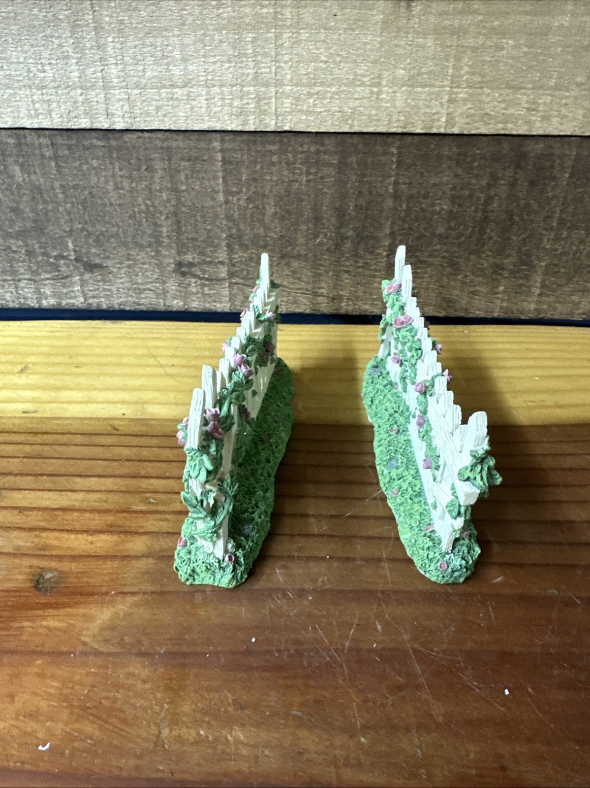 Dept.56 Snowbunnies GARDEN PICKET FENCE Set Of 2