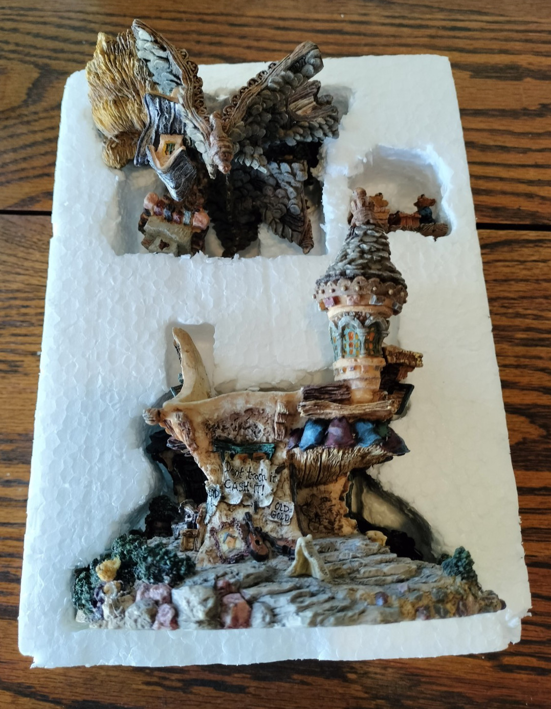 2001 Boyds Bearly Built Villages Mr Pennypincher’s Shoppe 958/1500 With Figures