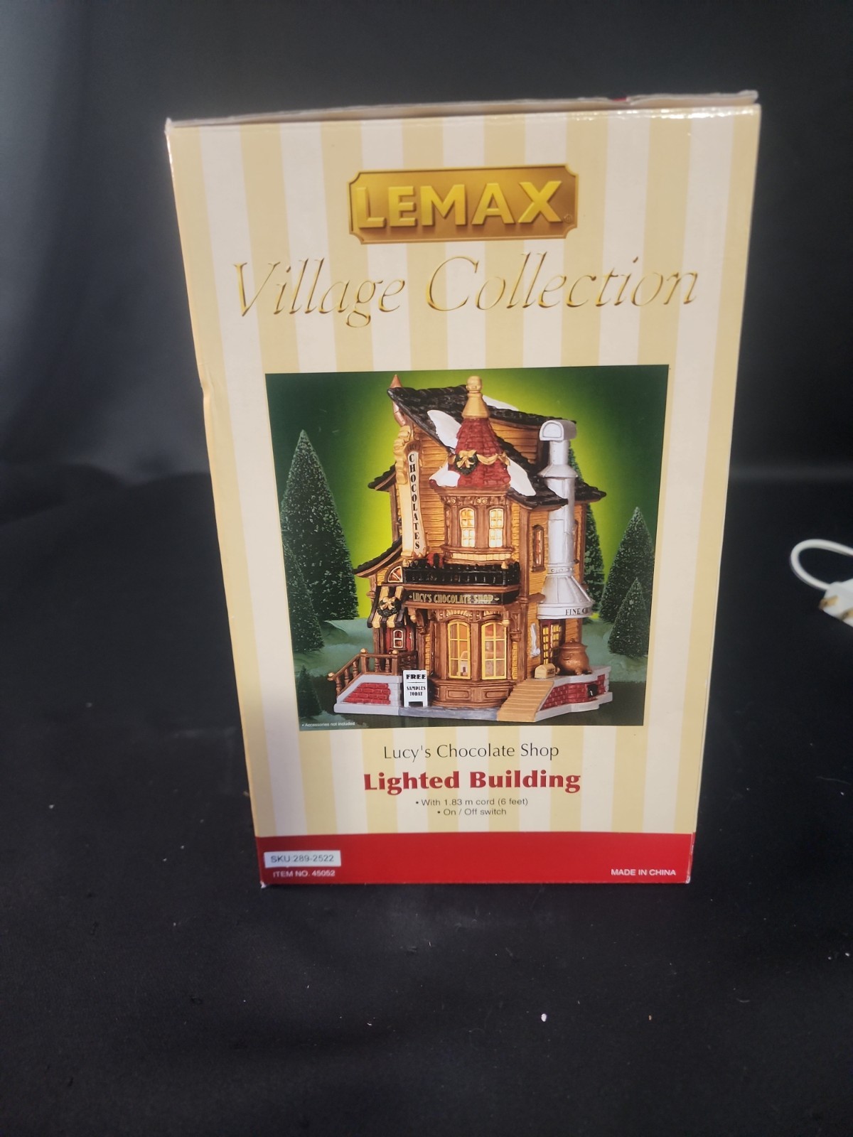 Lemax 2004 Lucy’s Chocolate Shop Porcelain 45052 Caddington Village House